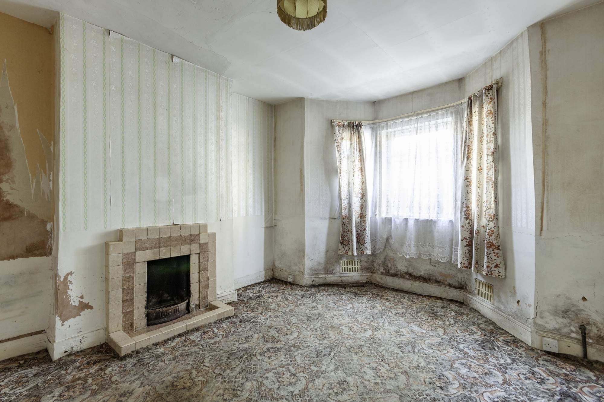 21 Ridgley Road, College Park, London NW10 6AR
