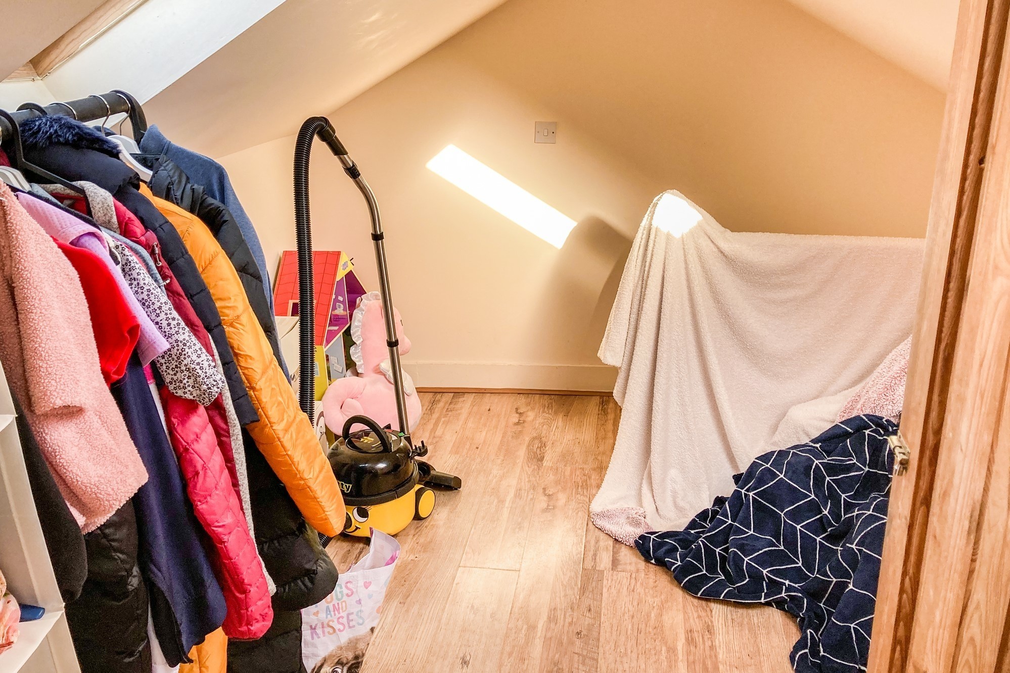 Flat 3, 46 Brixton Road, Oval, London, SW9 6BT