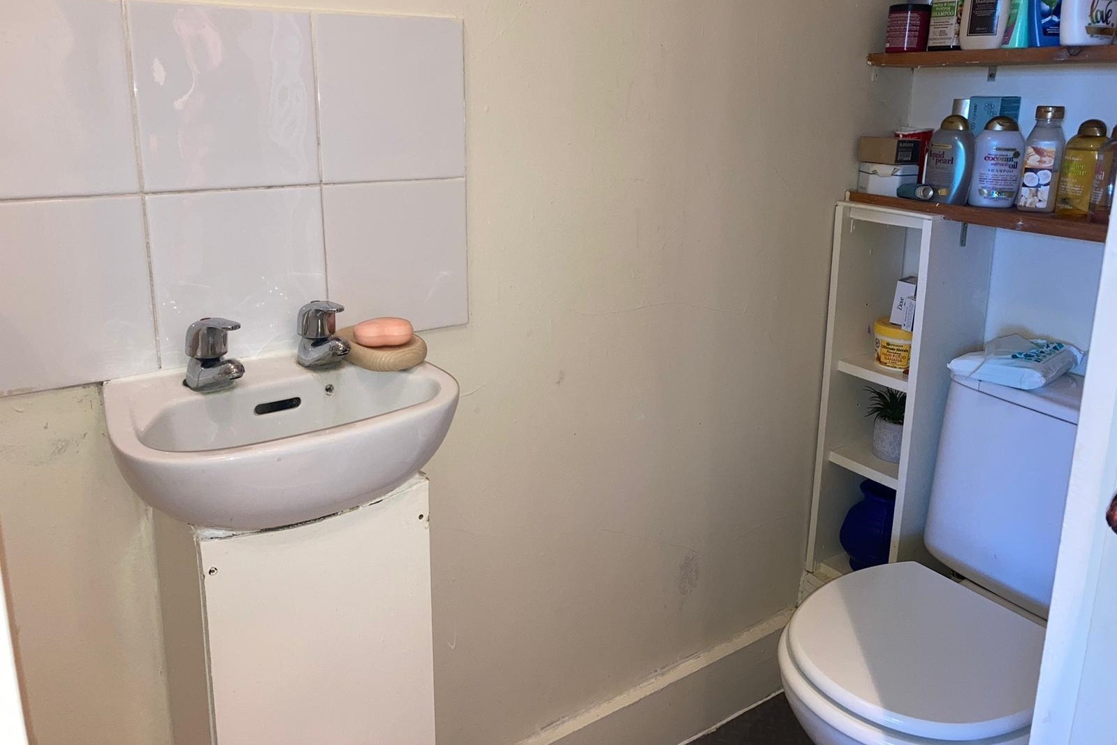 Flat 3, 46 Brixton Road, Oval, London, SW9 6BT