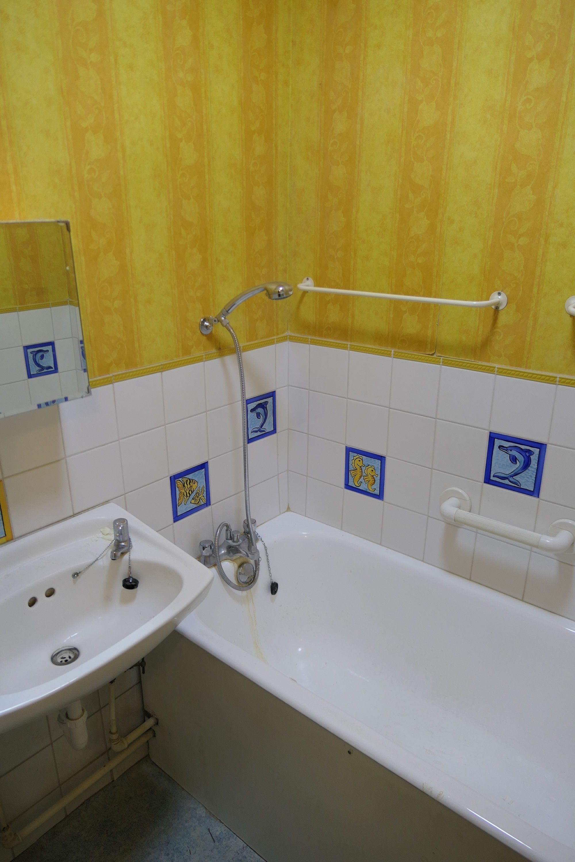 1 Russell Court, Woburn Place, Bloomsbury, London WC1H 0LL