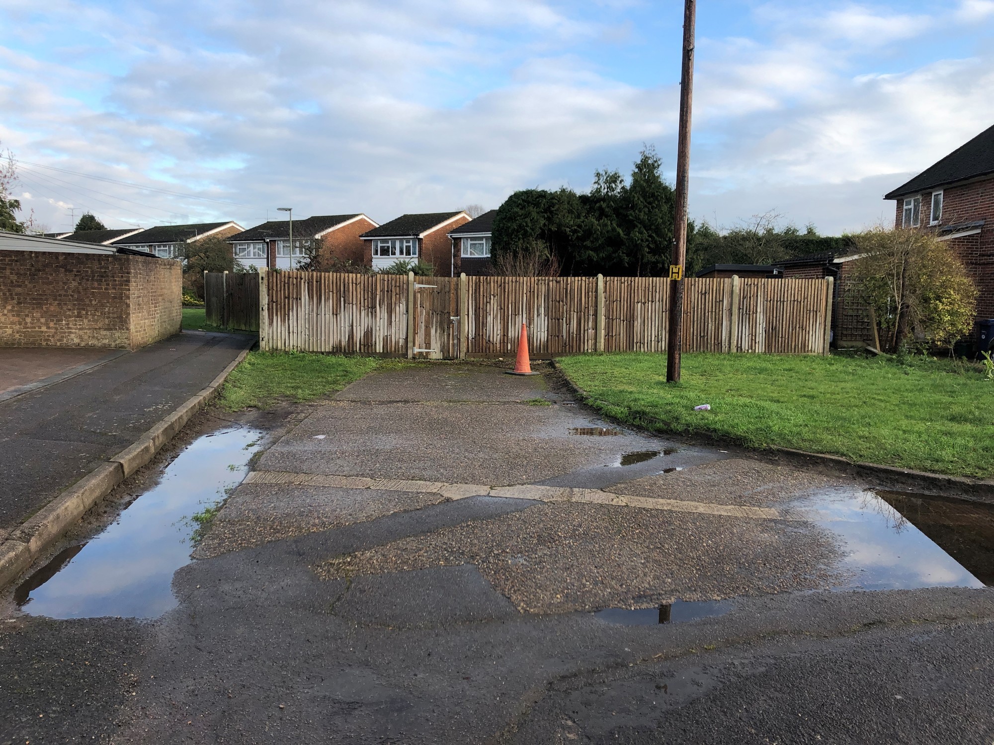 Land between 66 and 67 Silo Drive, Farncombe, Godalming, Surrey, GU7 3NZ

