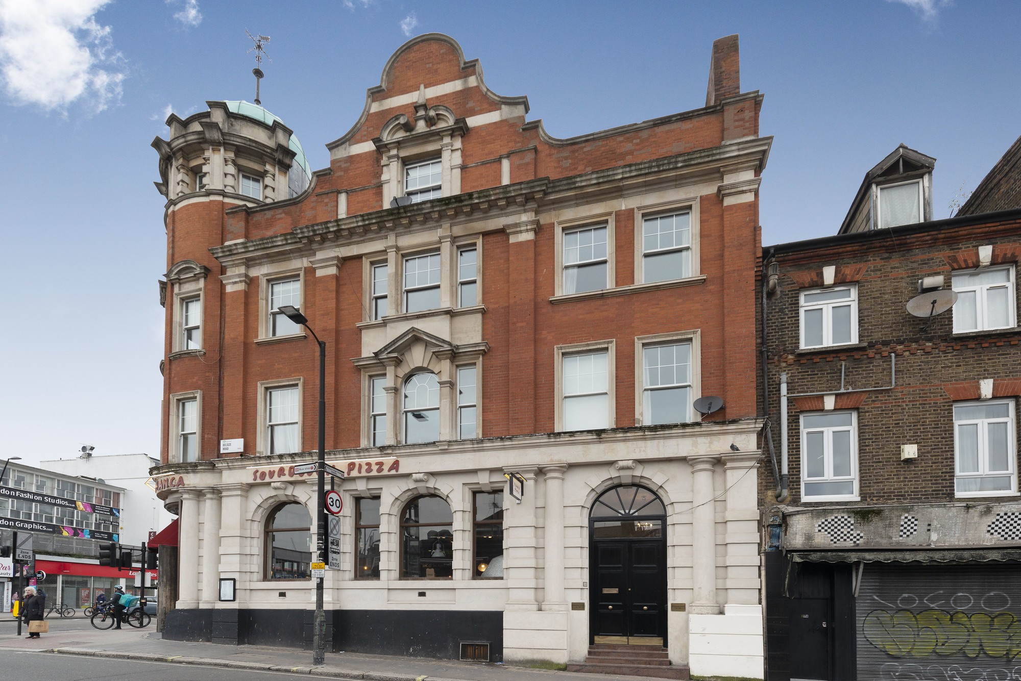 Flat 8,42-46 Kilburn High Road, Kilburn, London, NW6 4HJ
