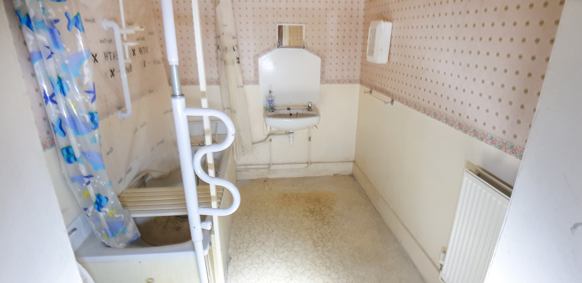 Flat B, 41 Brunswick Square, Hove, East Sussex, BN3 1EE 