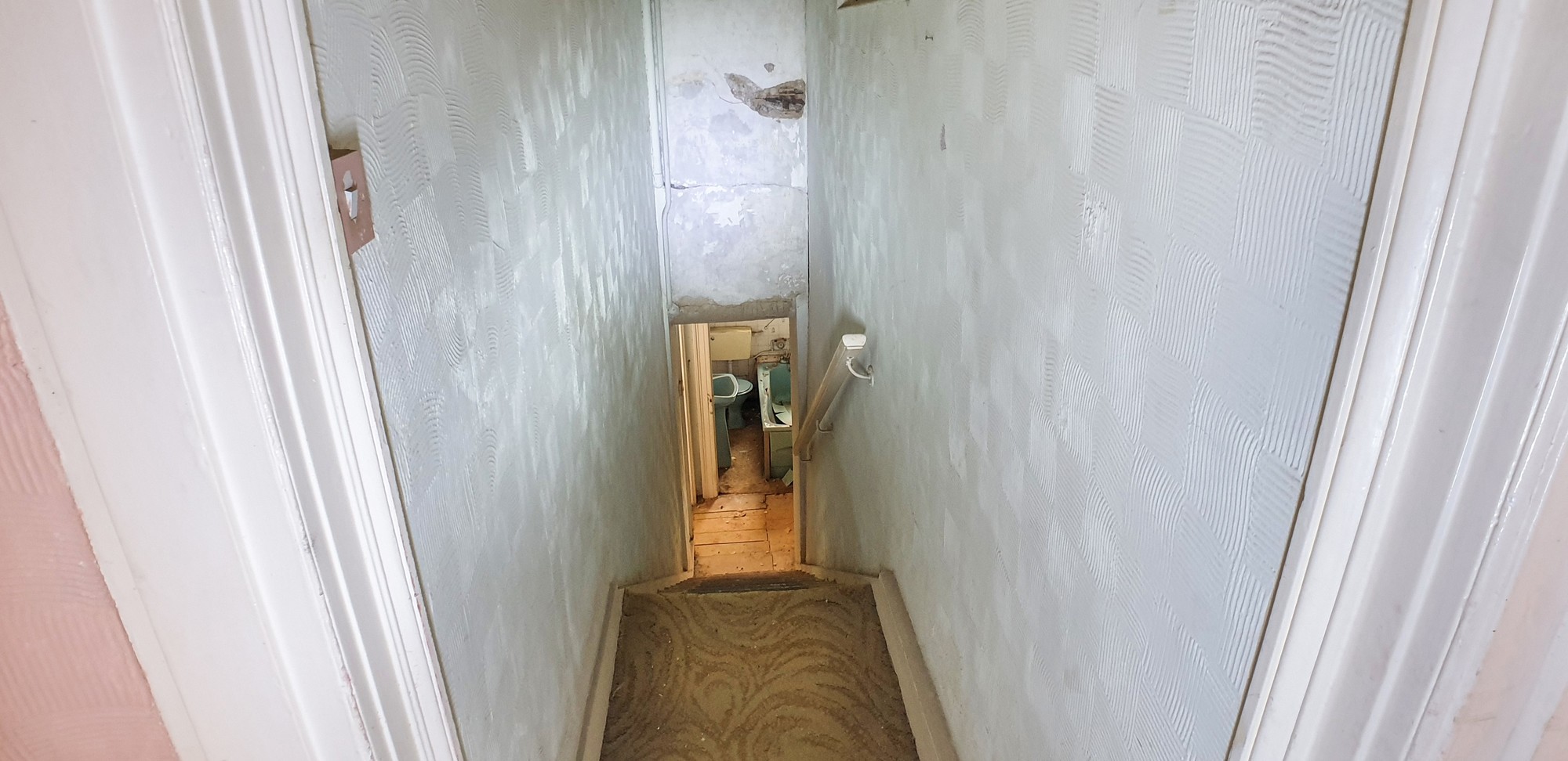 Flat 3, 41 Brunswick Square, Hove, East Sussex, BN3 1EE