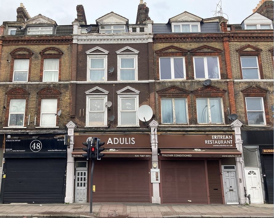 Flat 2, 46 Brixton Road, Oval, London, SW9 6BT
