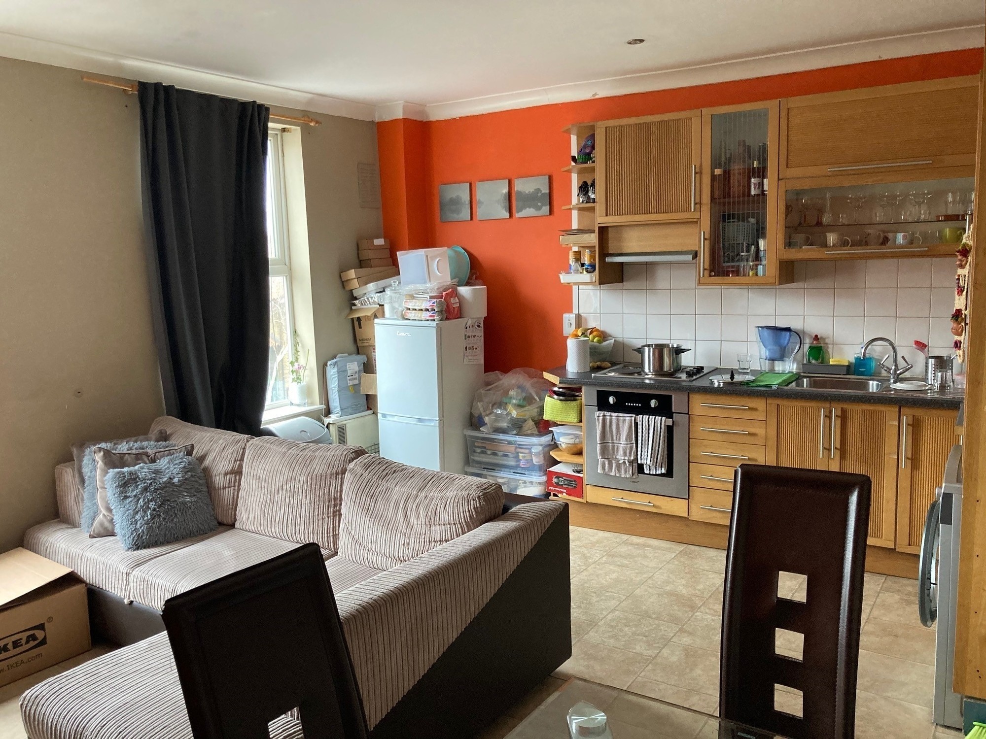 Flat 2, 46 Brixton Road, Oval, London, SW9 6BT
