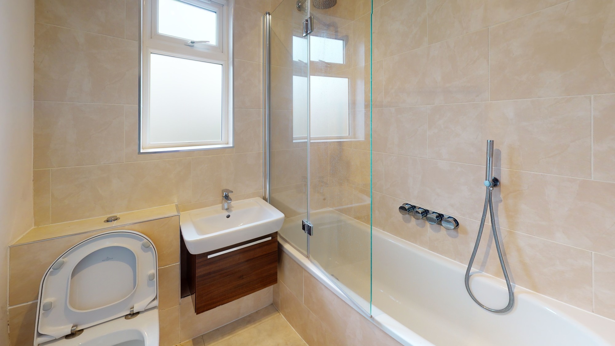 6 Algar Close, Isleworth, Middlesex, TW7 7AQ
