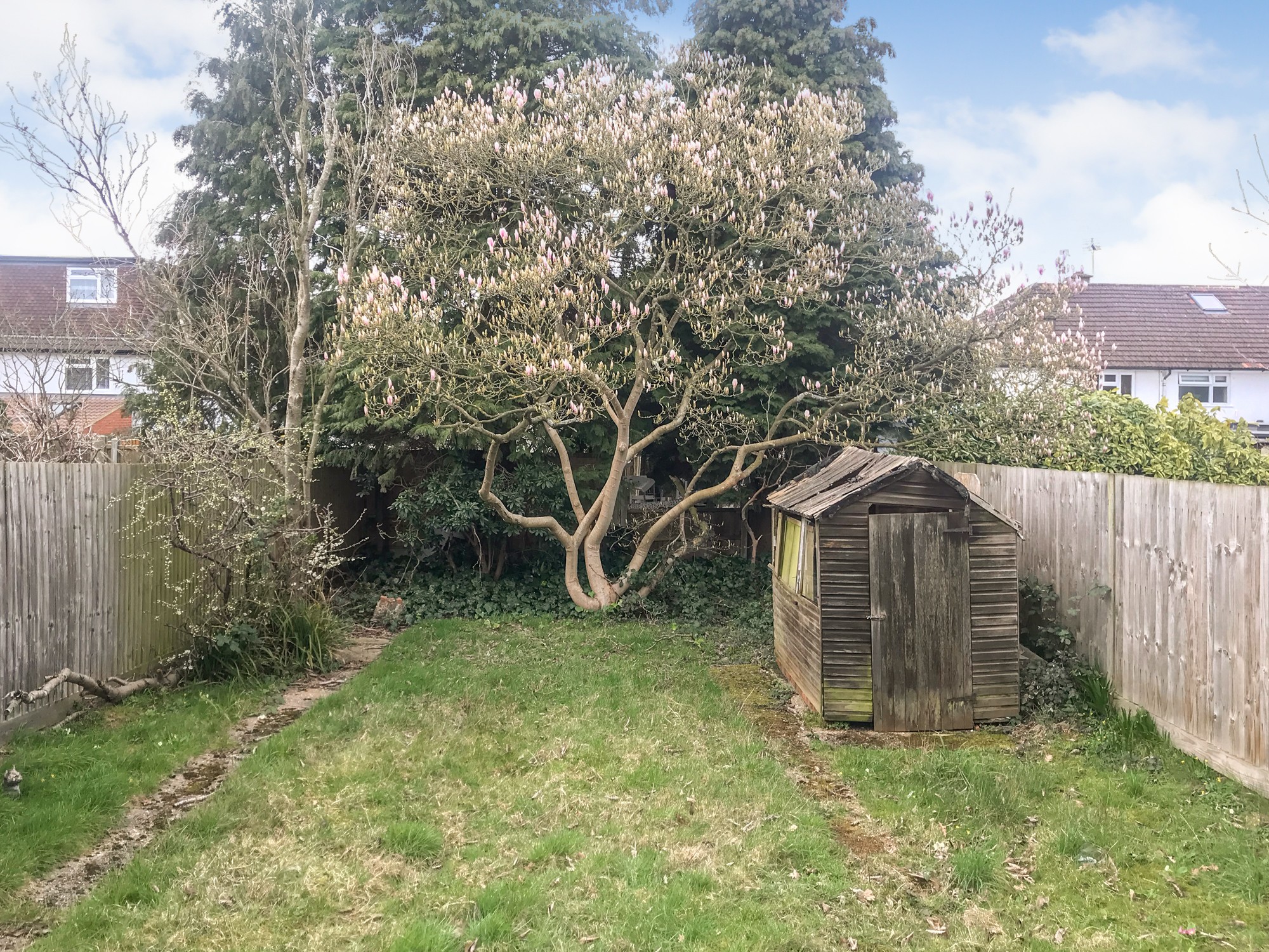 28 Fairmead Crescent, Edgware, HA8 8YQ
