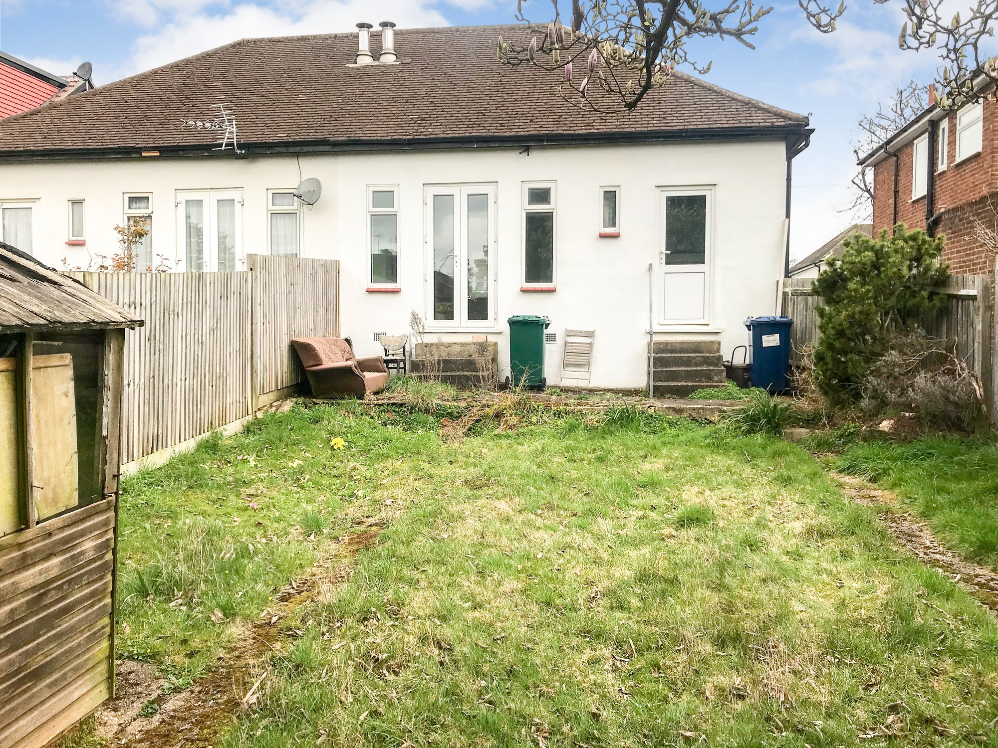 28 Fairmead Crescent, Edgware, HA8 8YQ

