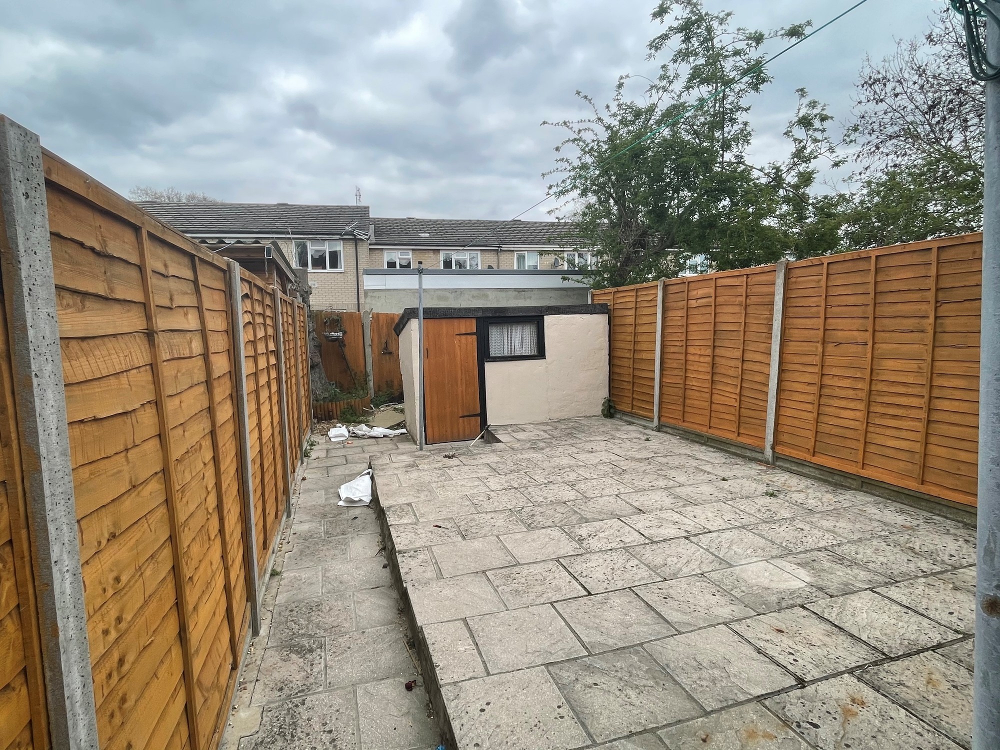 23 Brickfield Lane, Harlington, Hayes, Middlesex, UB3 5DY
