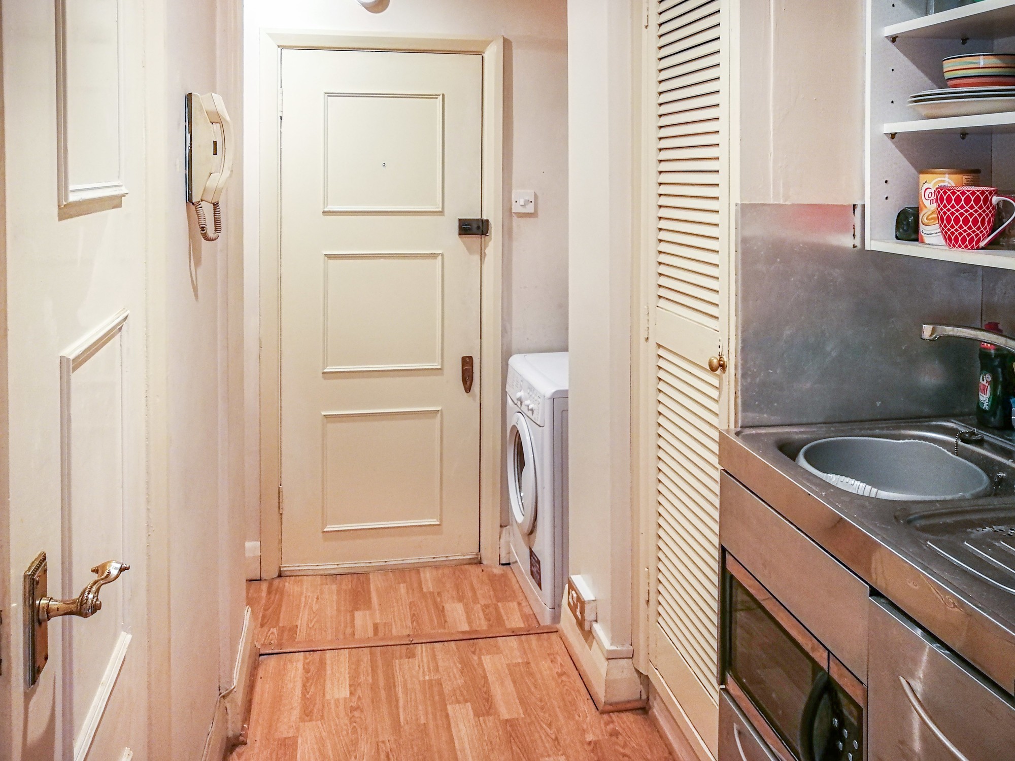 Flat 11, 13 Leinster Gardens, London, W2 6DR
