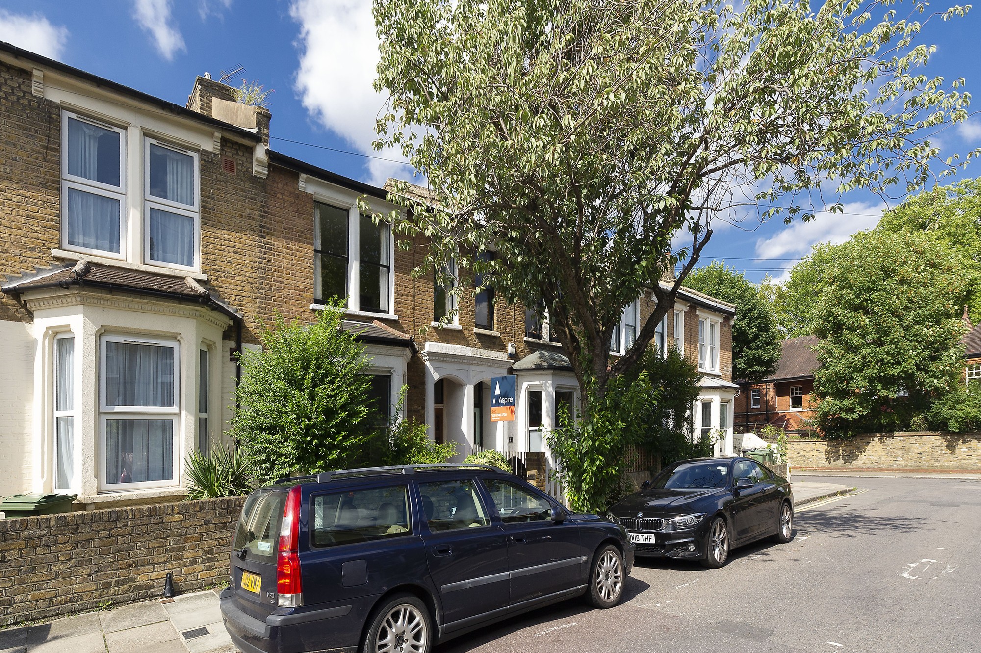 39 Santley Street, Clapham, London SW4 7QE
