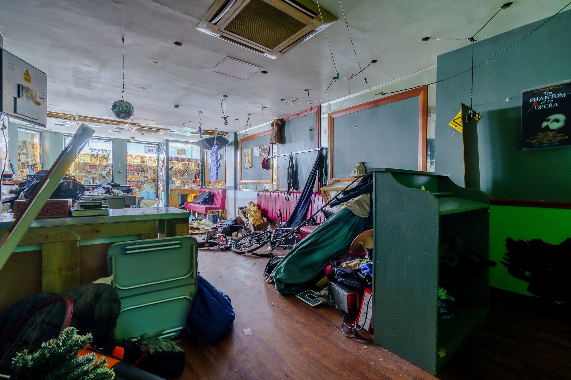 178 Lavender Hill, London SW11 5TQ