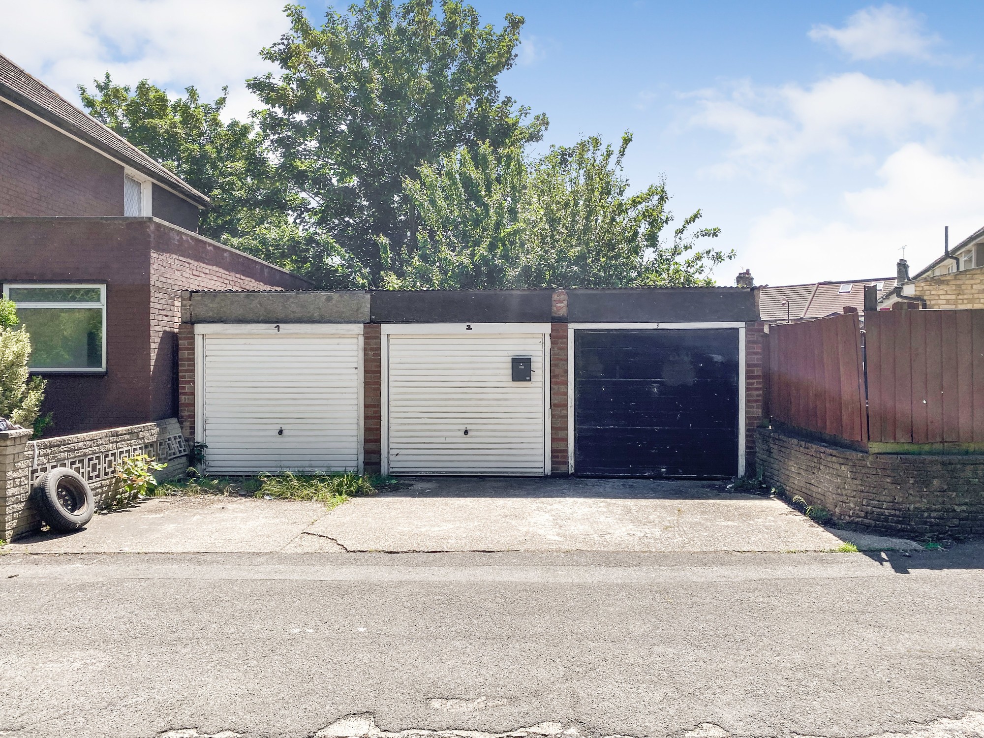 Garages adjacent to 2 Cogan Avenue, Walthamstow, London, E17 5PP
