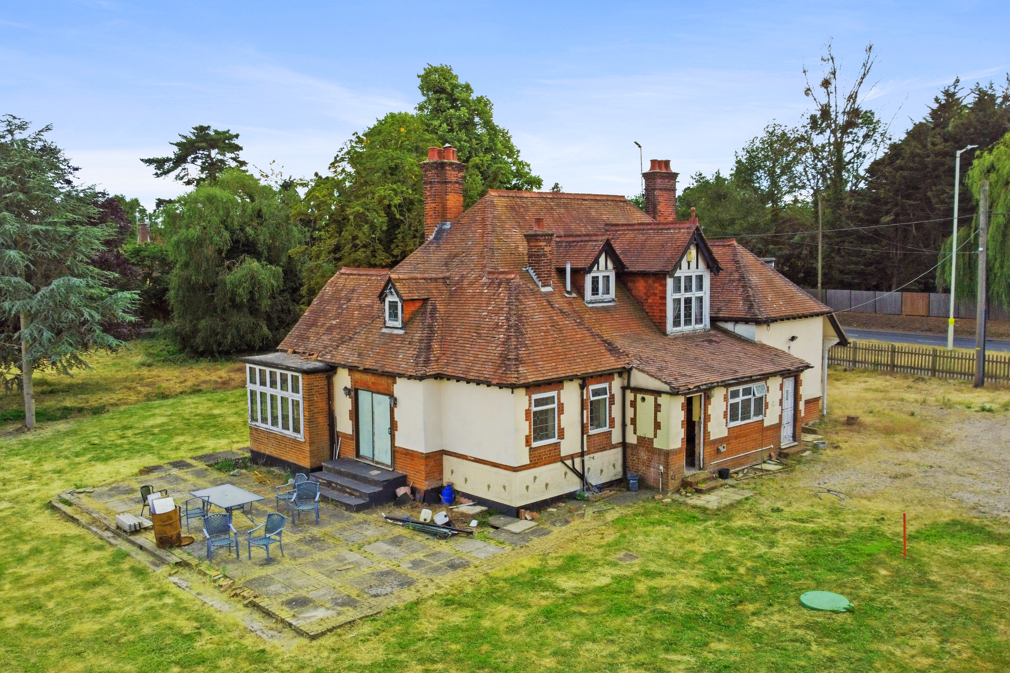 Rembrandt House, Blasford Hill, Little Waltham, Chelmsford, Essex, CM3 3PF