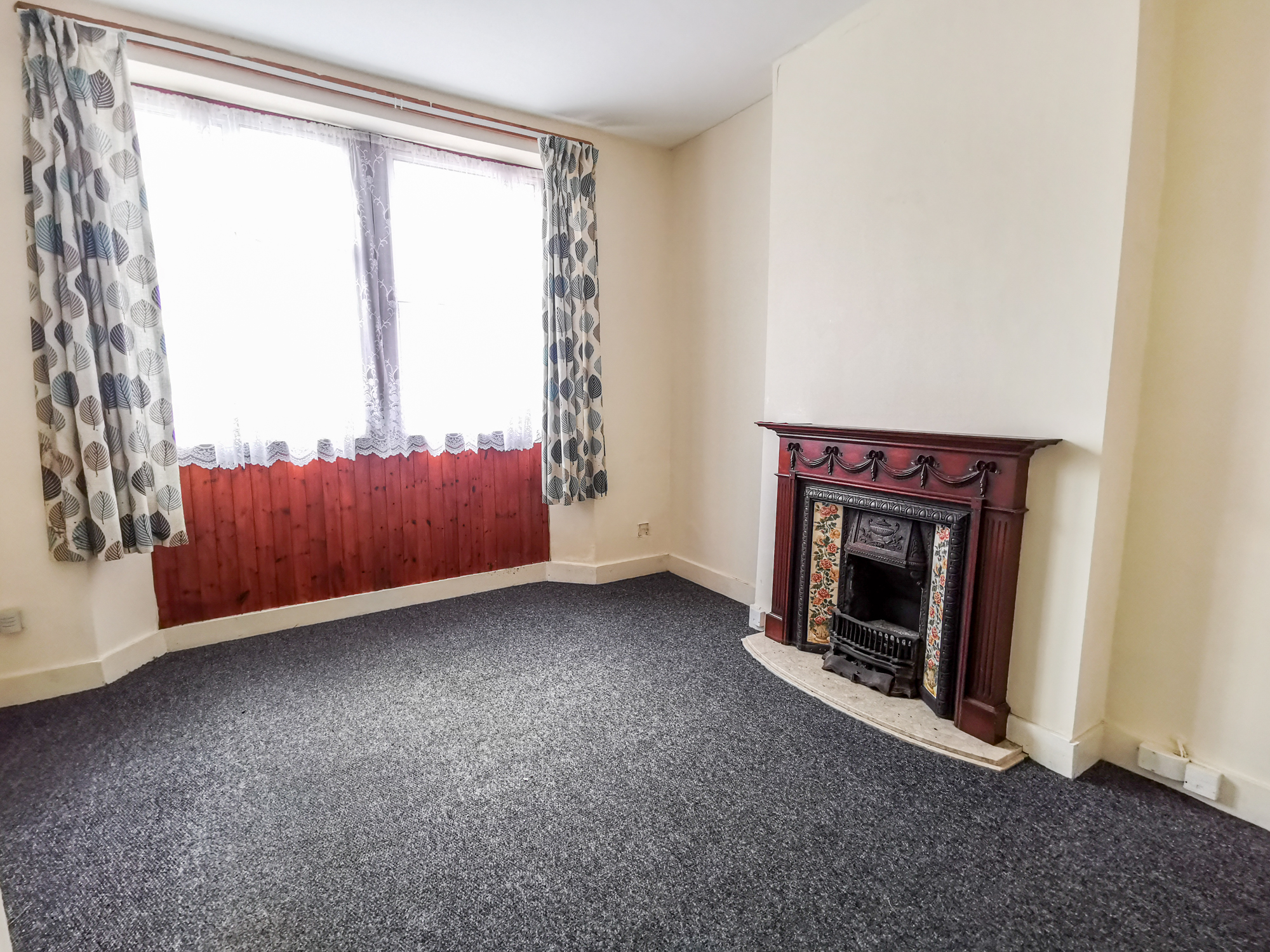 Flat 1, 139 Hainault Road, Leytonstone, London, E11 1DT
