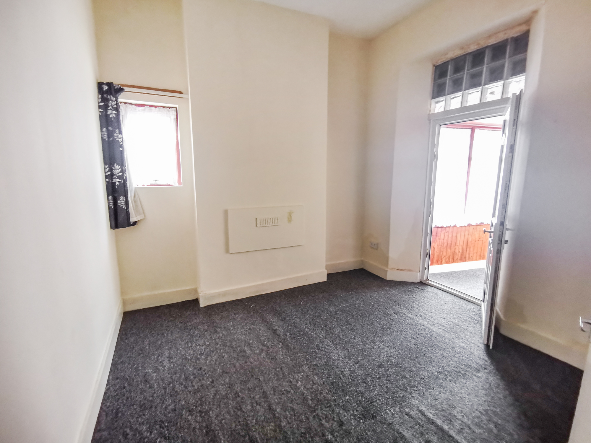 Flat 1, 139 Hainault Road, Leytonstone, London, E11 1DT
