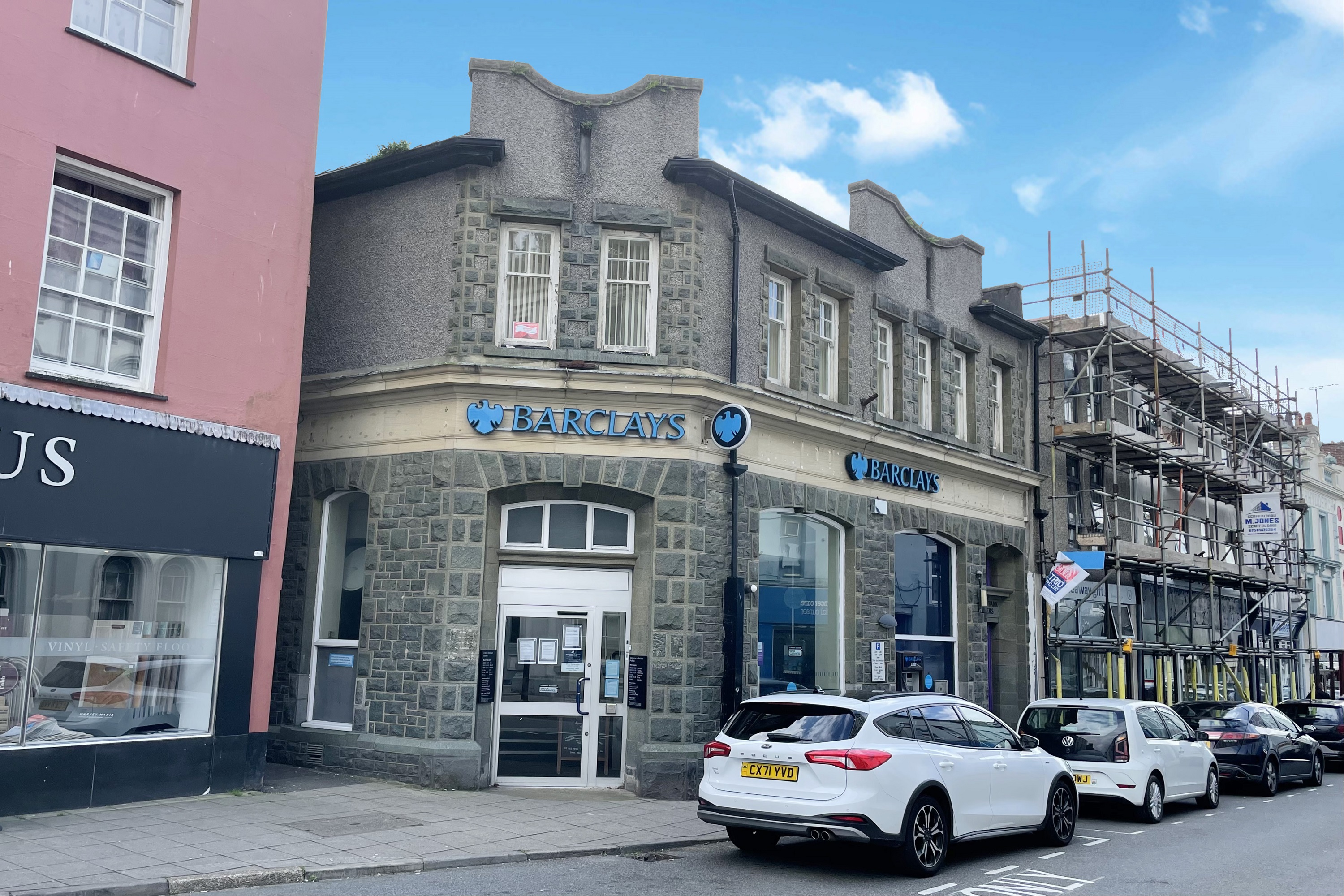 64 High Street, Pwllheli, Wales LL53 5RL
