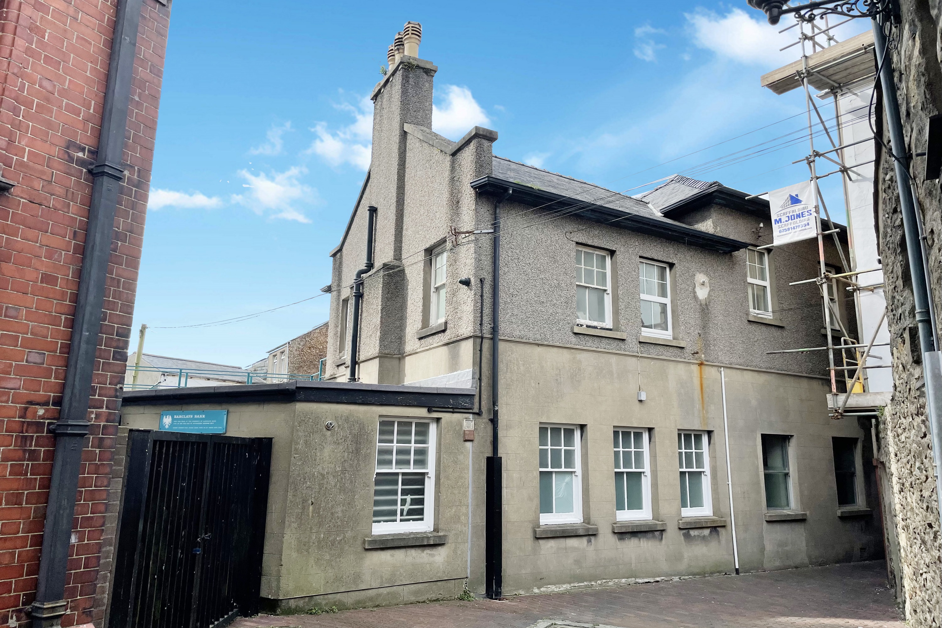 64 High Street, Pwllheli, Wales LL53 5RL
