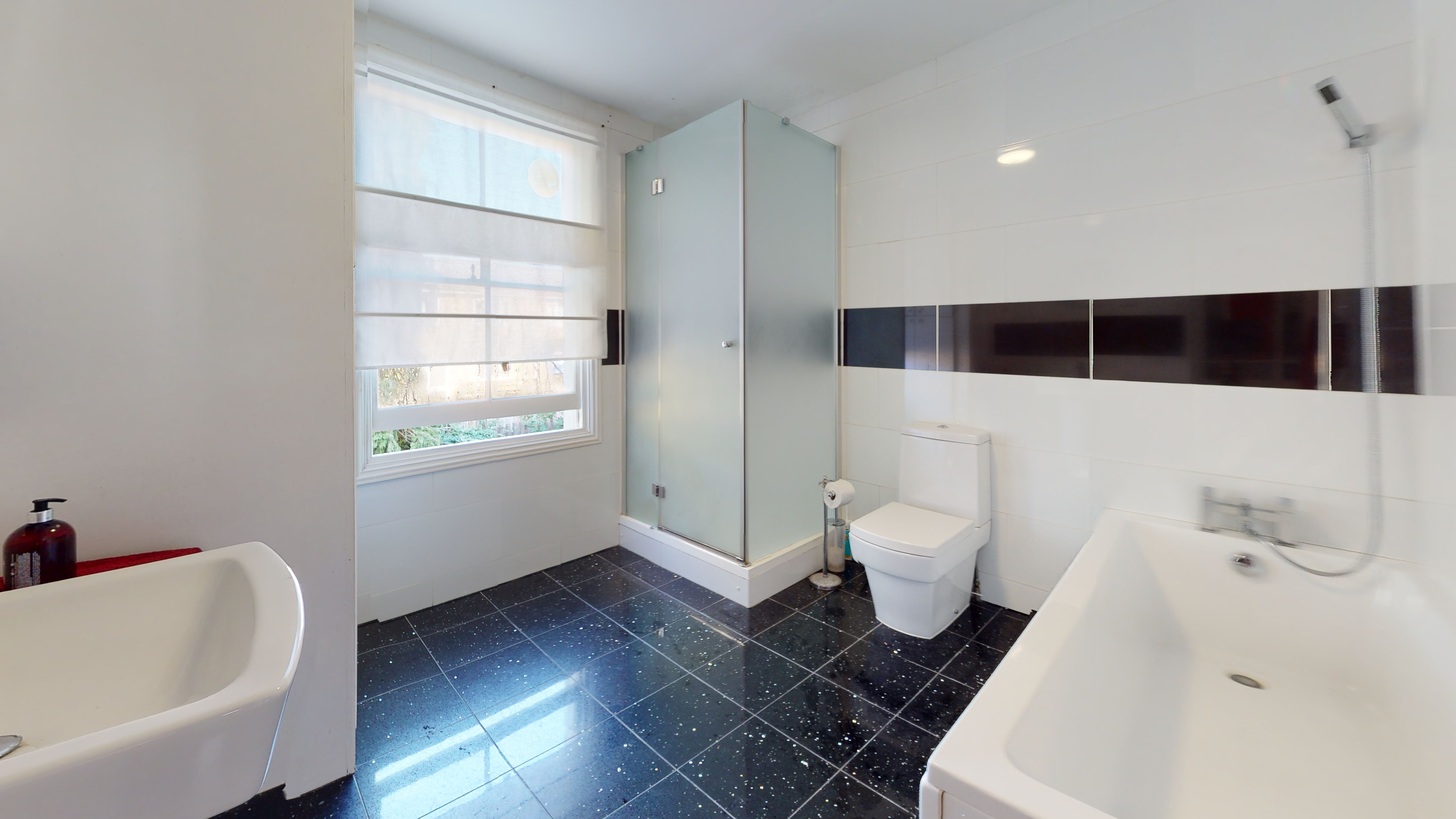 1 Digby Crescent, Finsbury Park, London, N4 2HS
