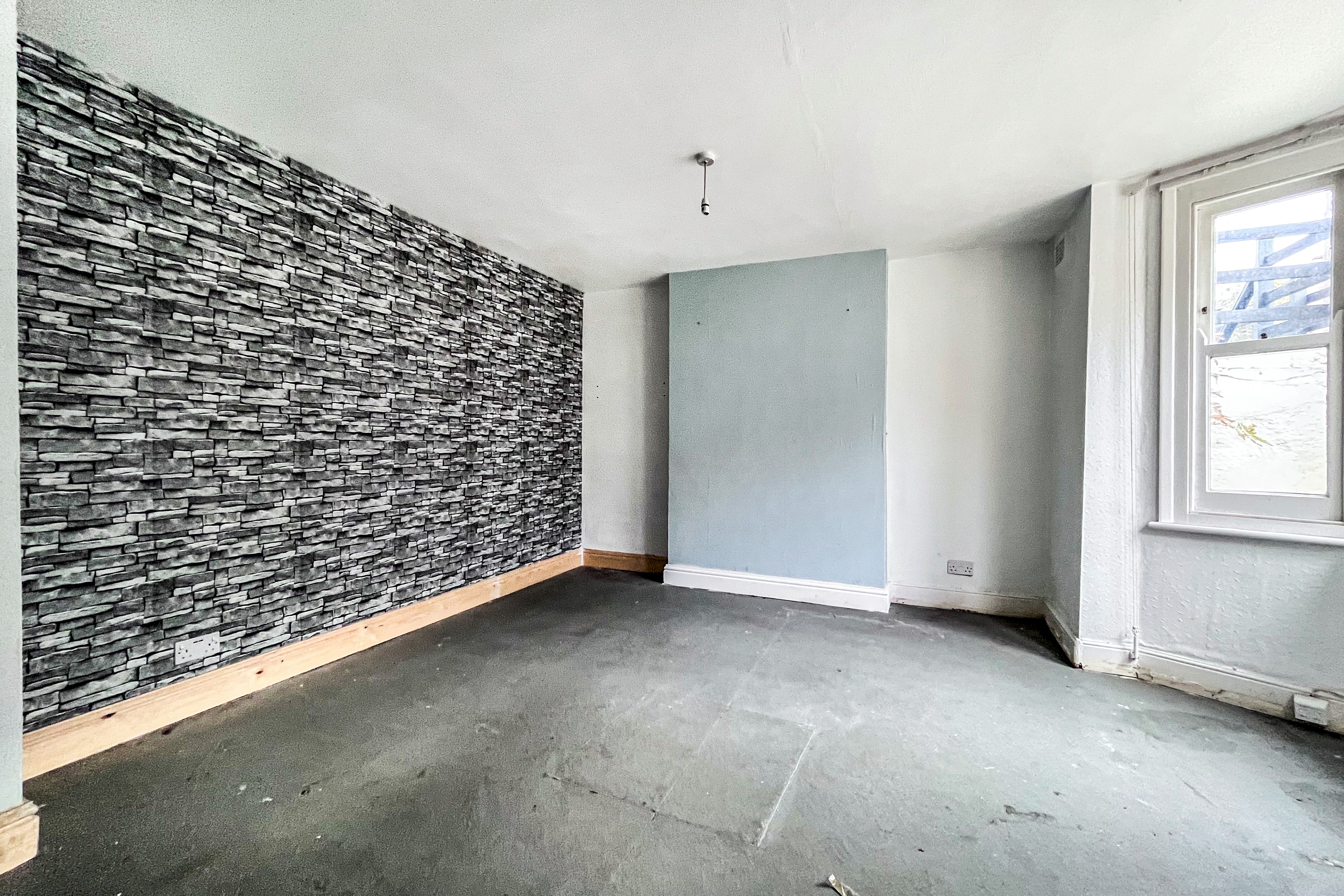 20A Gayford Road, London W12 9BN