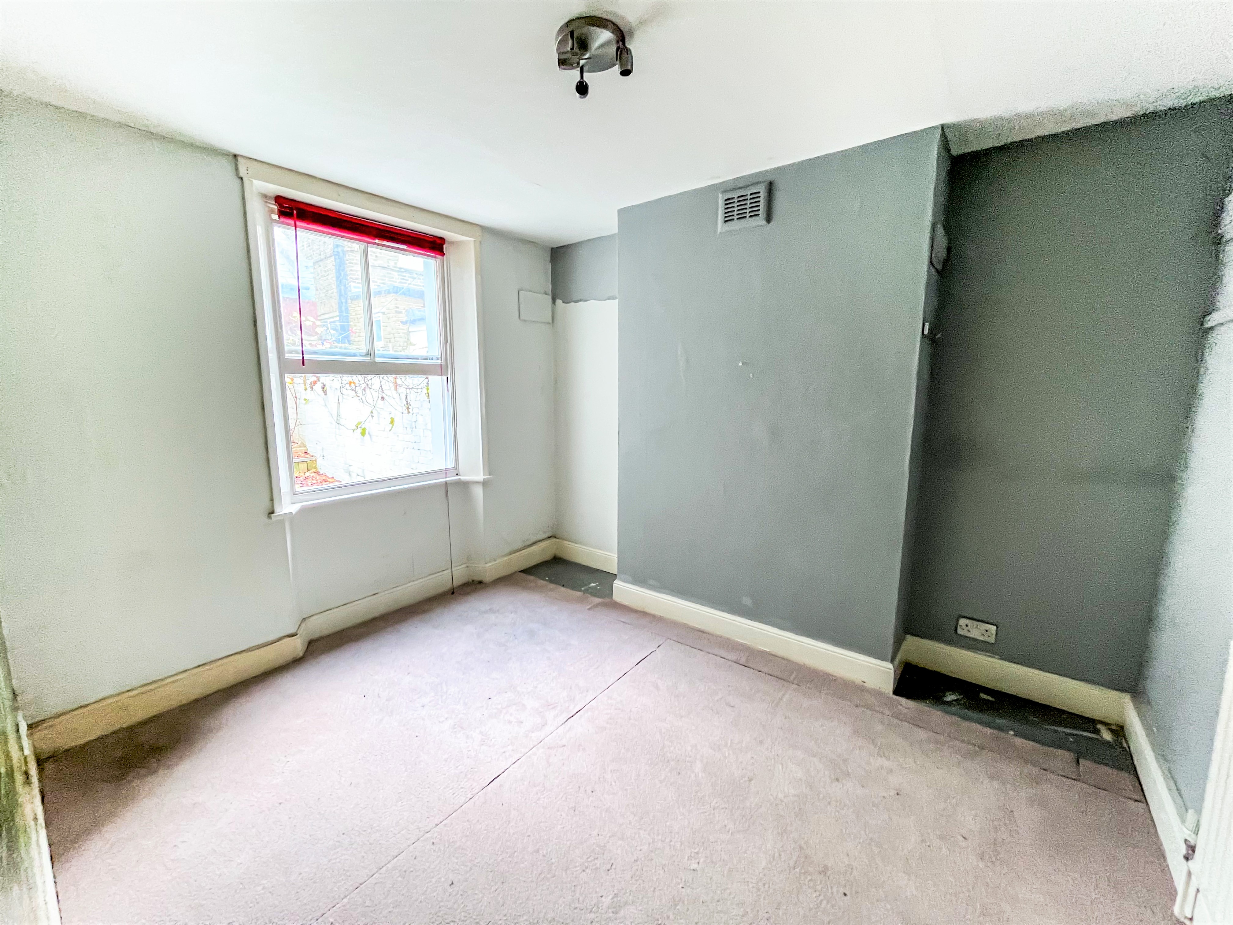 20A Gayford Road, London W12 9BN