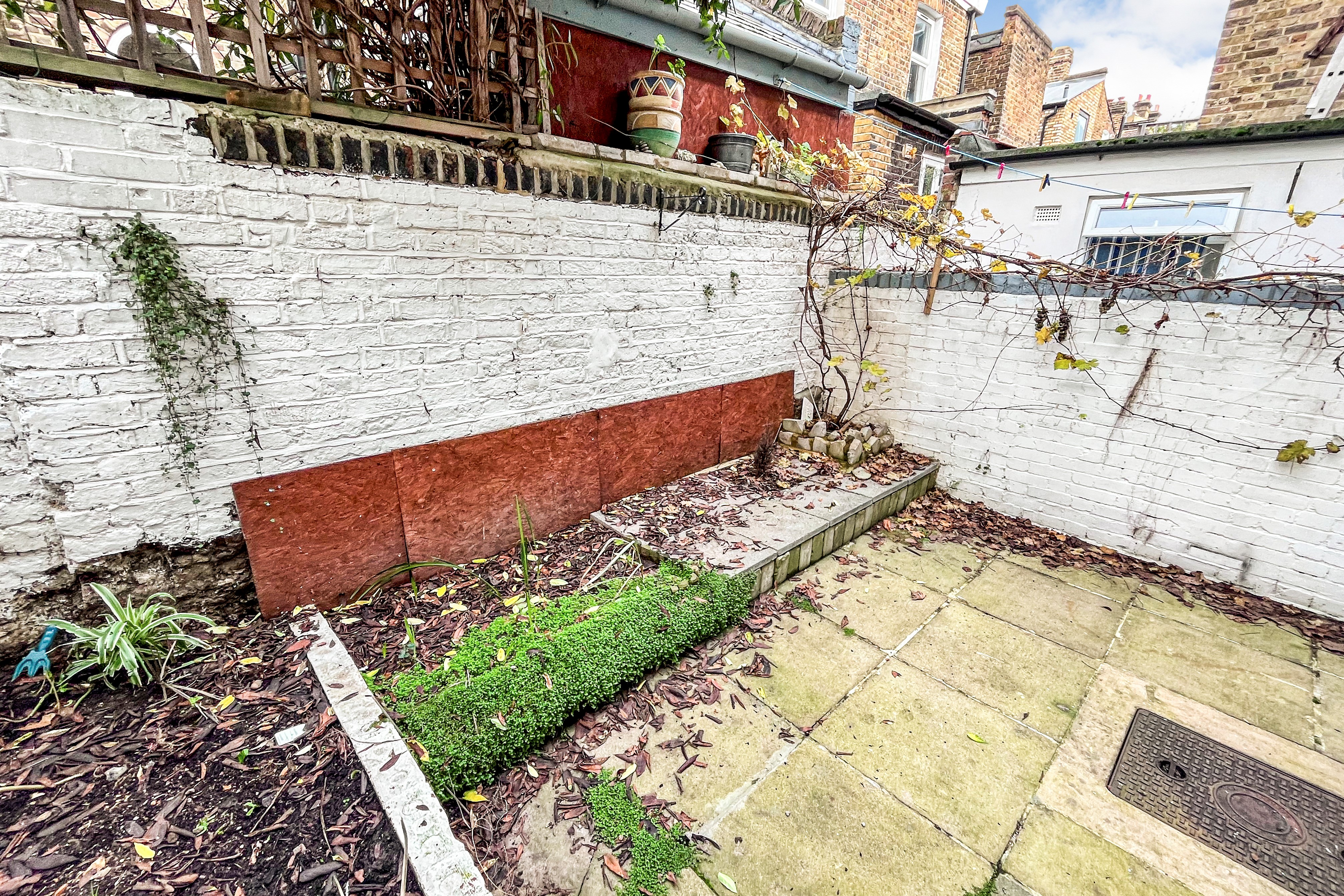 20A Gayford Road, London W12 9BN