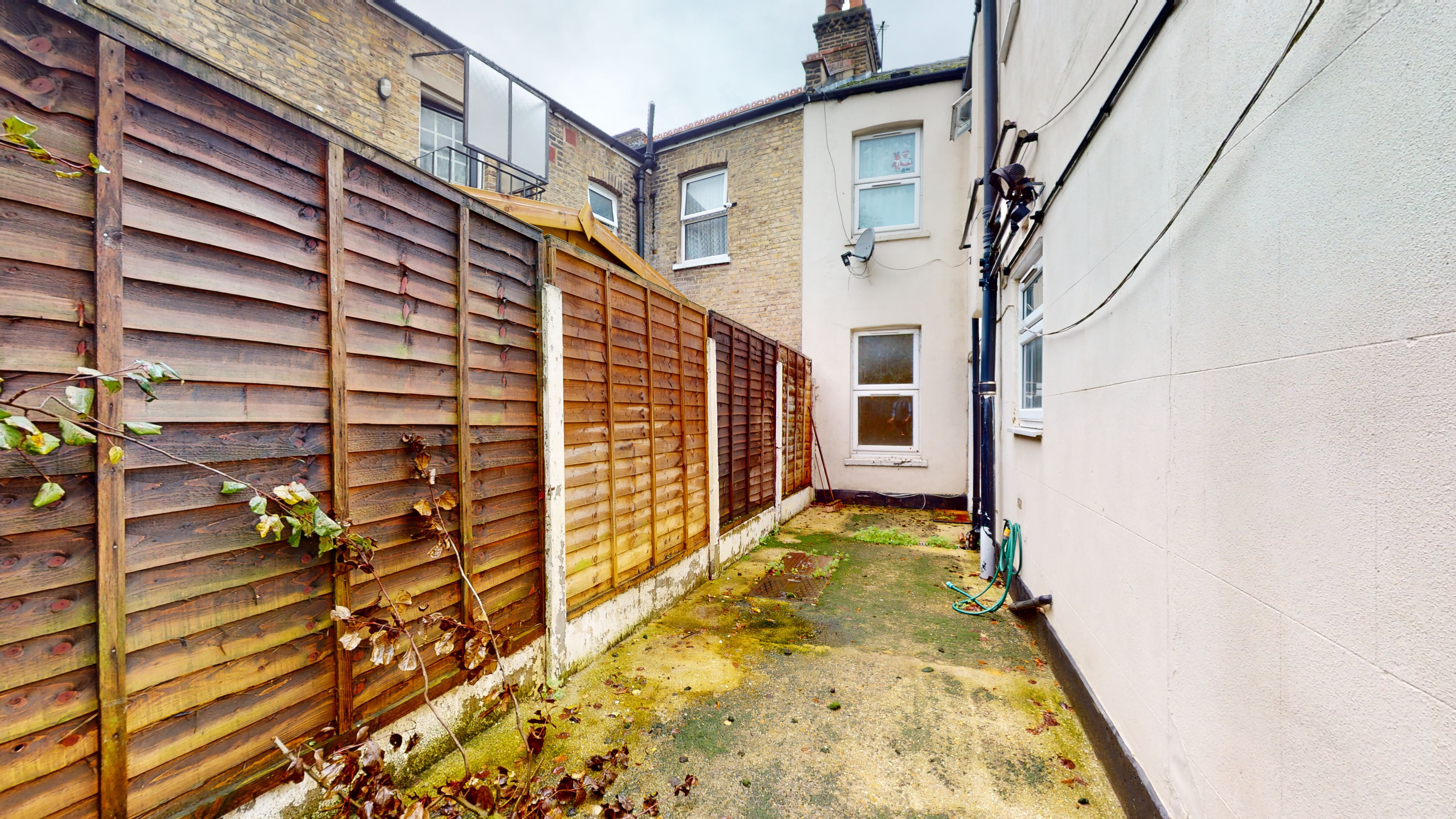 Ground Floor Flat, 97 Laleham Road, Catford, London, SE6 2JD
