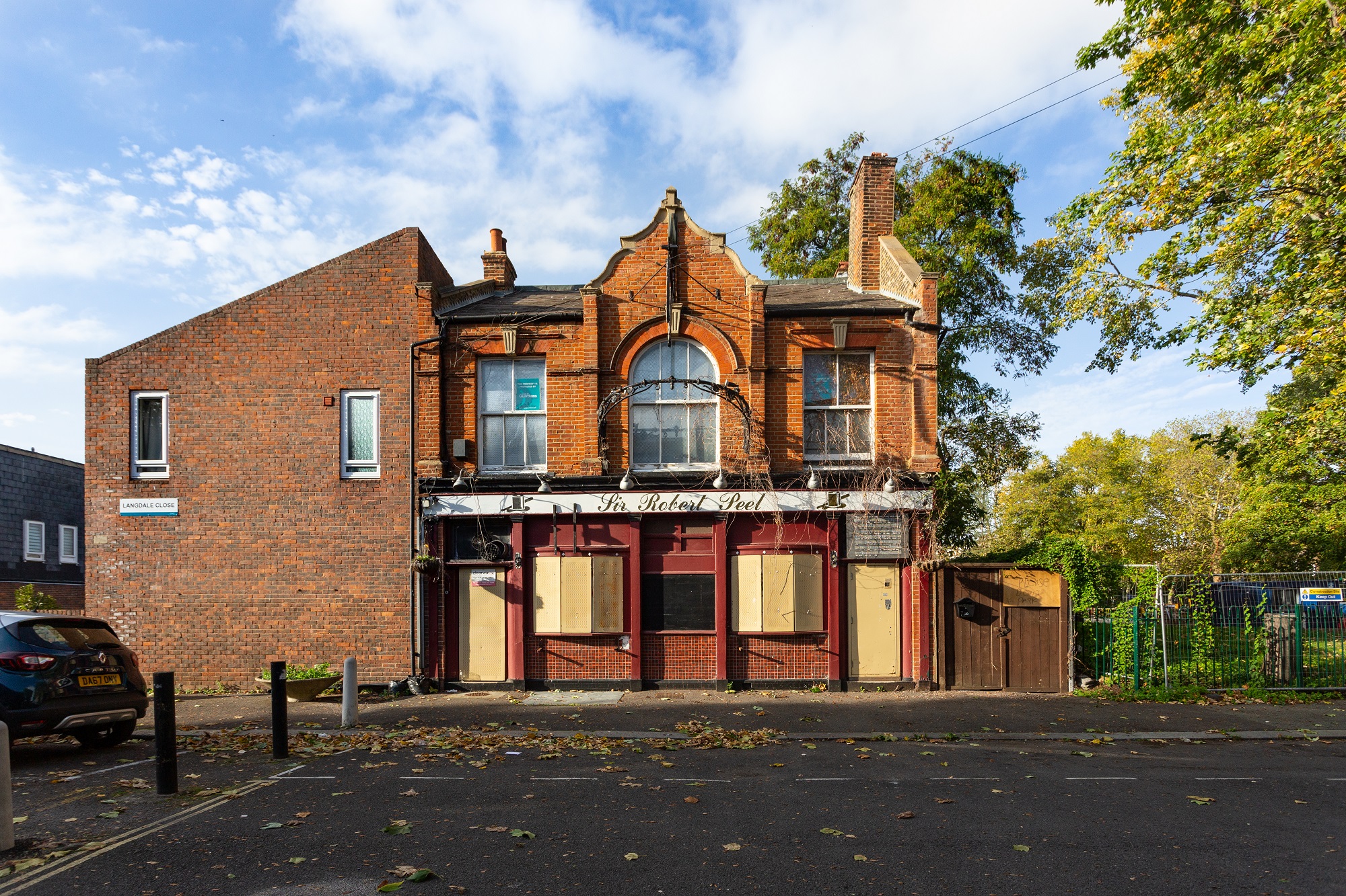 Sir Robert Peel, 16 Hillingdon Street, Walworth, London SE17 3UF