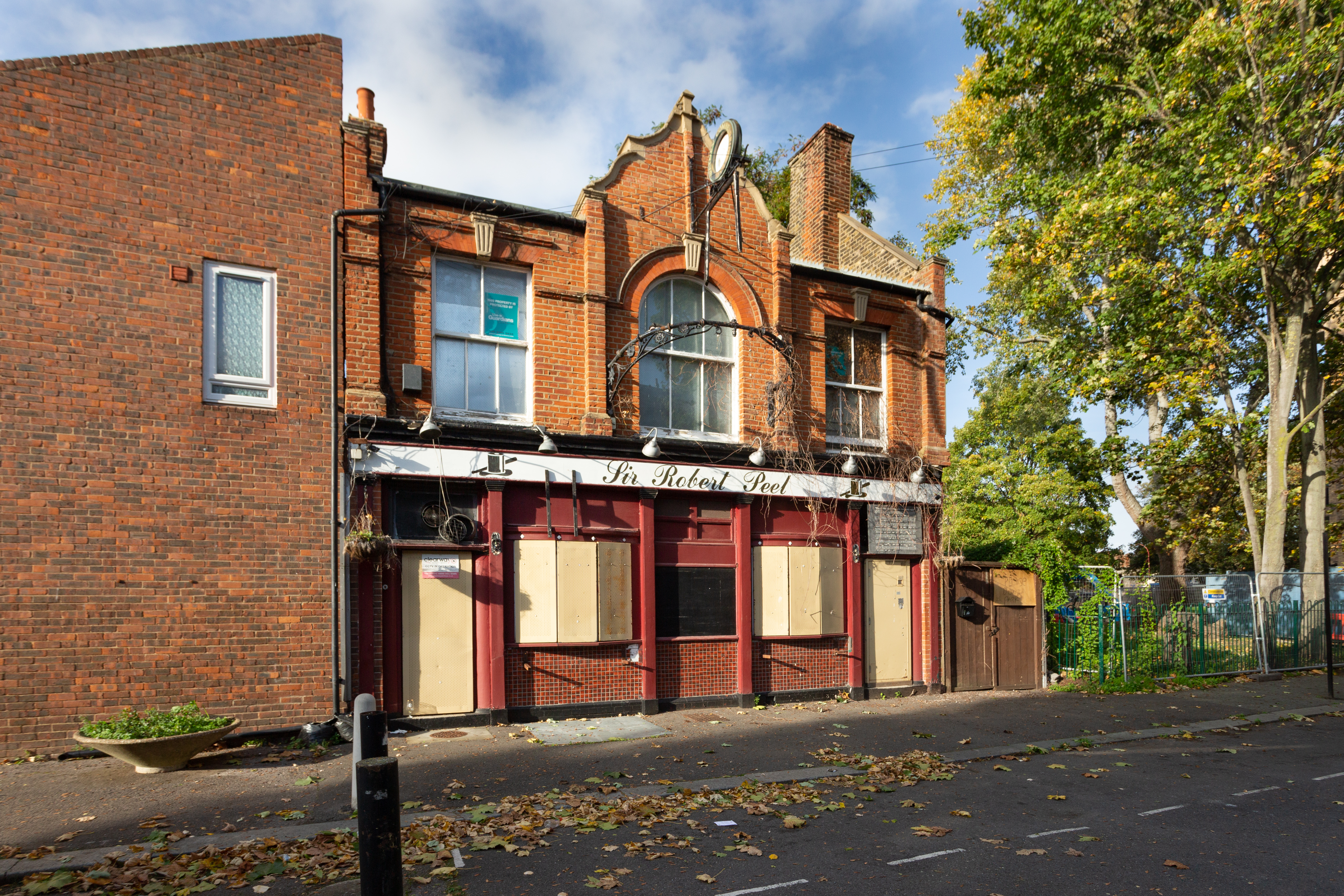 Sir Robert Peel, 16 Hillingdon Street, Walworth, London SE17 3UF