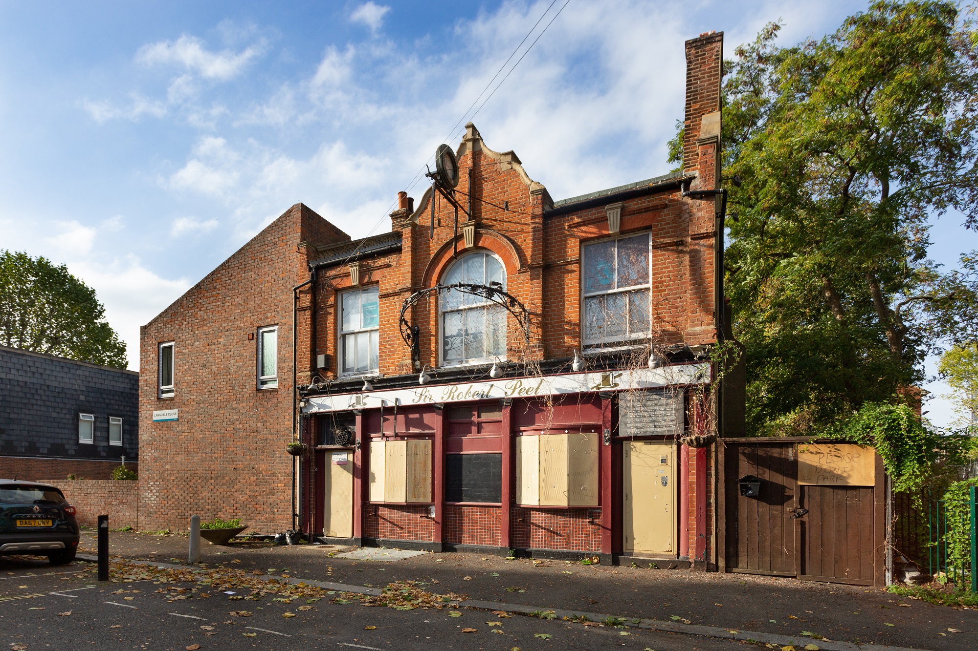 Sir Robert Peel, 16 Hillingdon Street, Walworth, London SE17 3UF