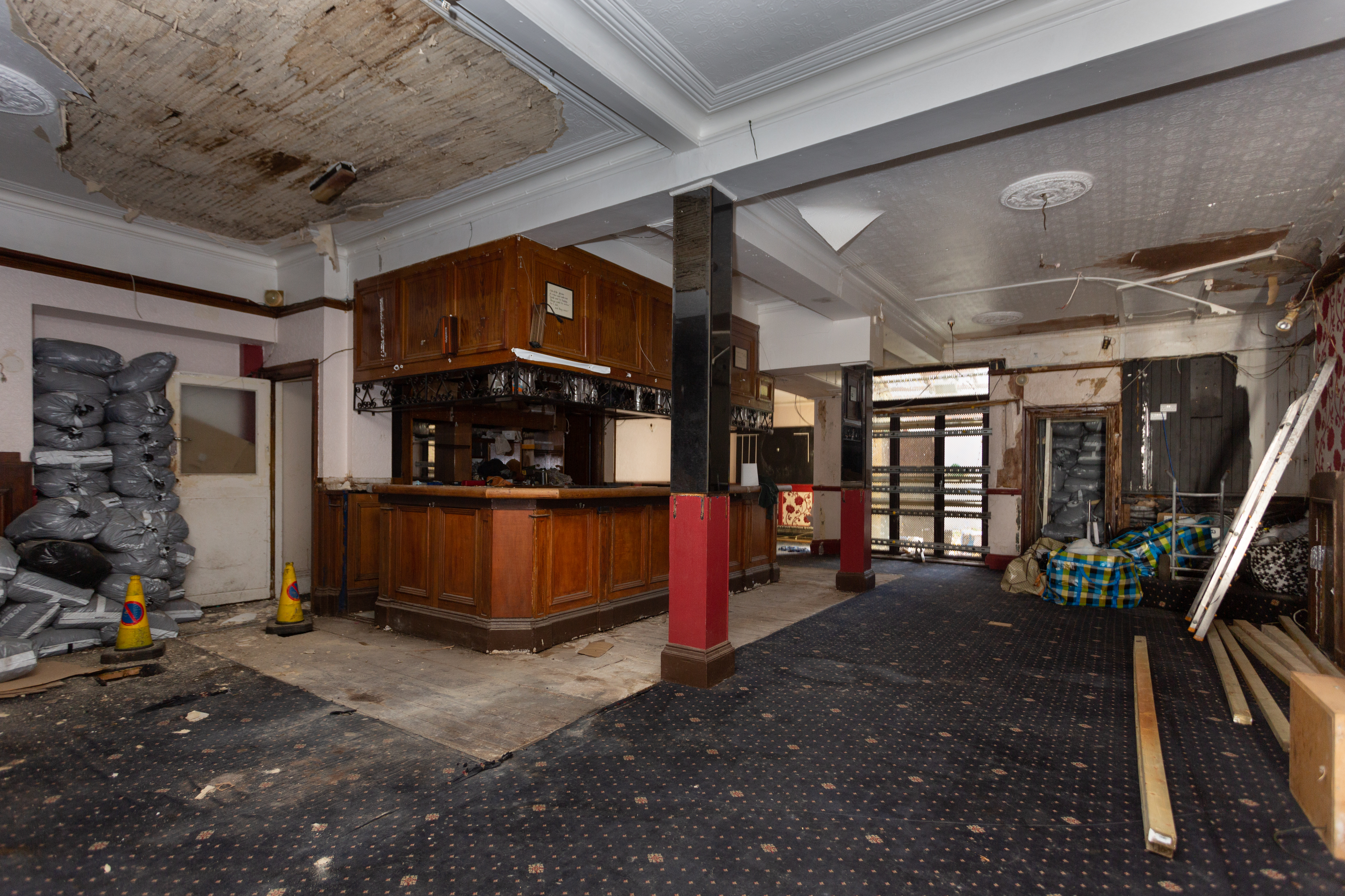 Sir Robert Peel, 16 Hillingdon Street, Walworth, London SE17 3UF