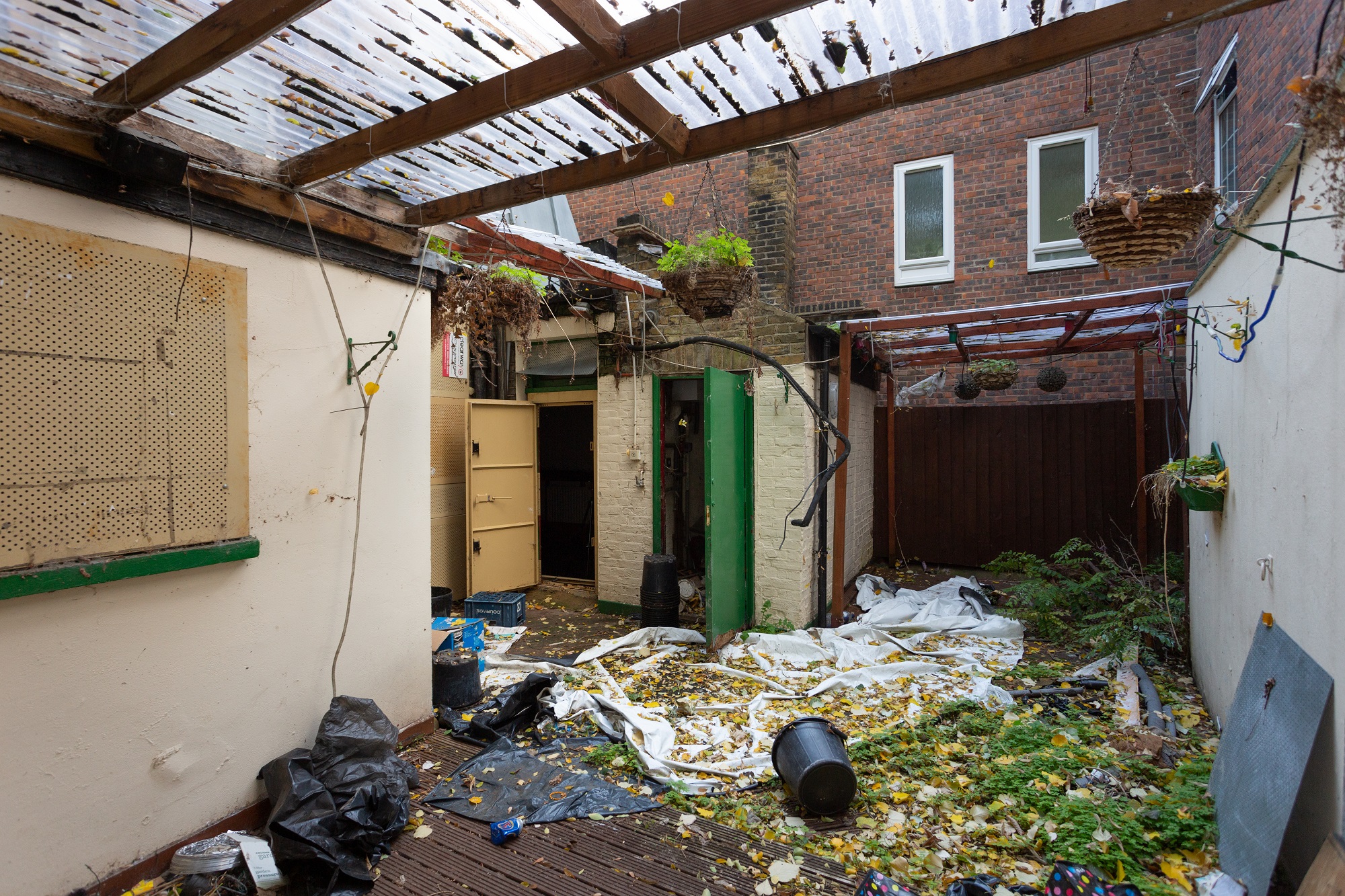Sir Robert Peel, 16 Hillingdon Street, Walworth, London SE17 3UF
