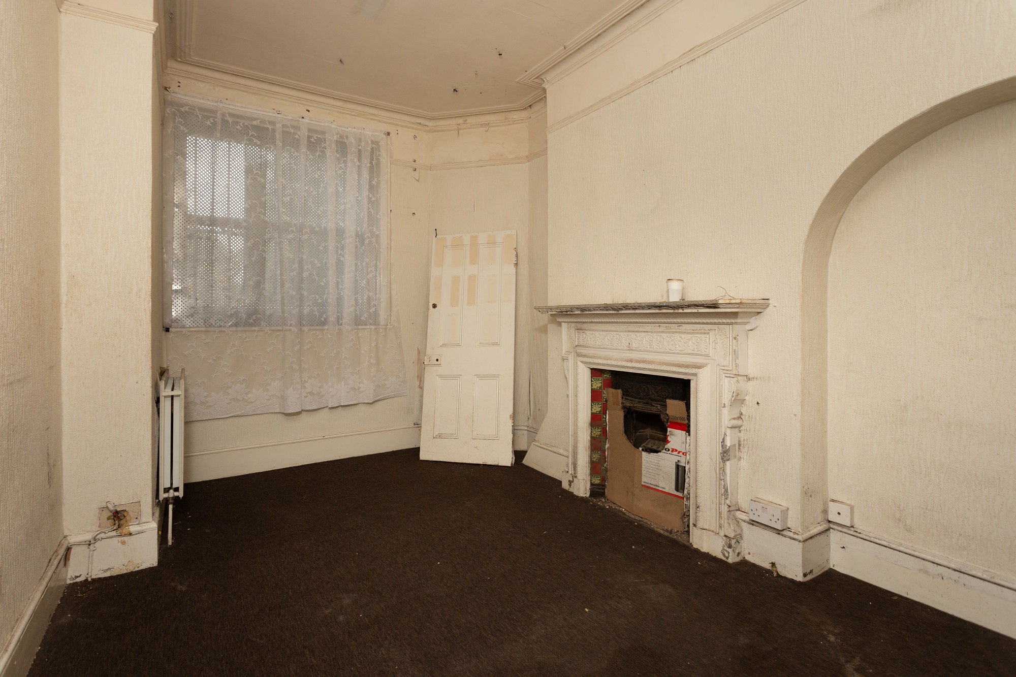 Sir Robert Peel, 16 Hillingdon Street, Walworth, London SE17 3UF