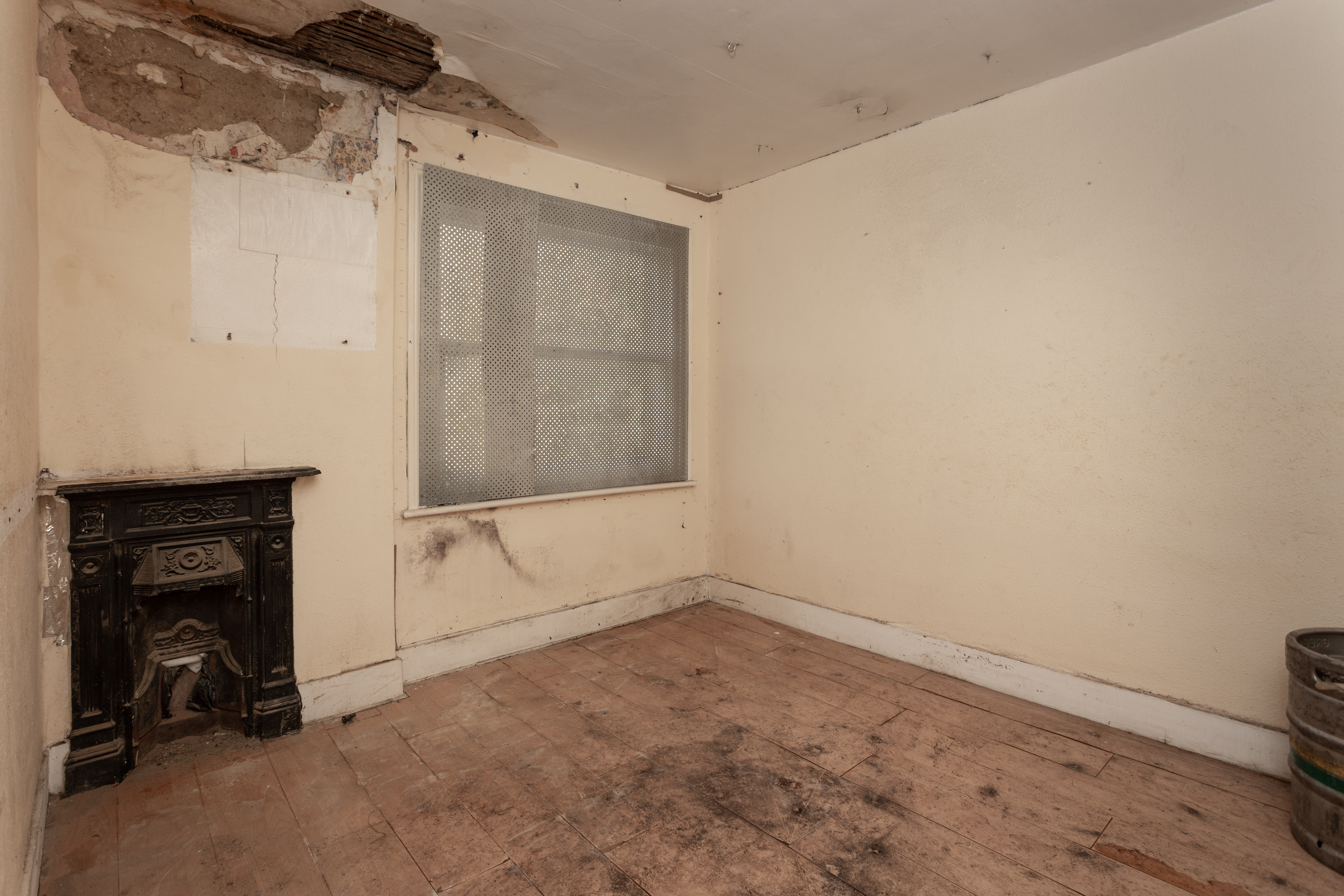 Sir Robert Peel, 16 Hillingdon Street, Walworth, London SE17 3UF