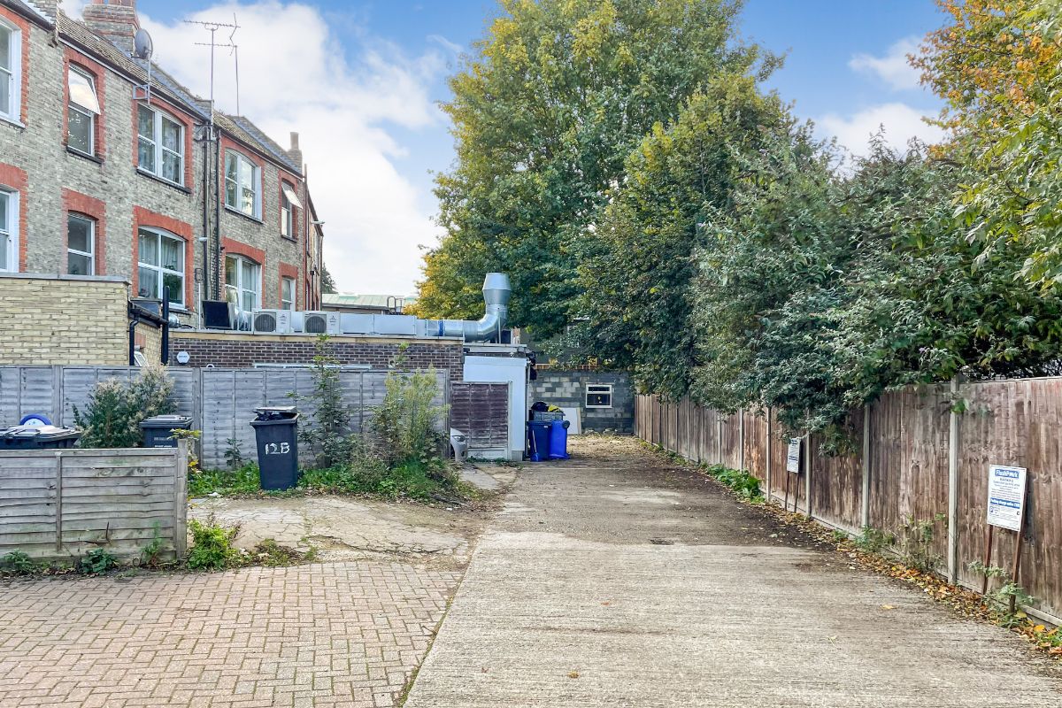 Land rear of 20 Hendon Lane, Finchley, London, N3 1TR