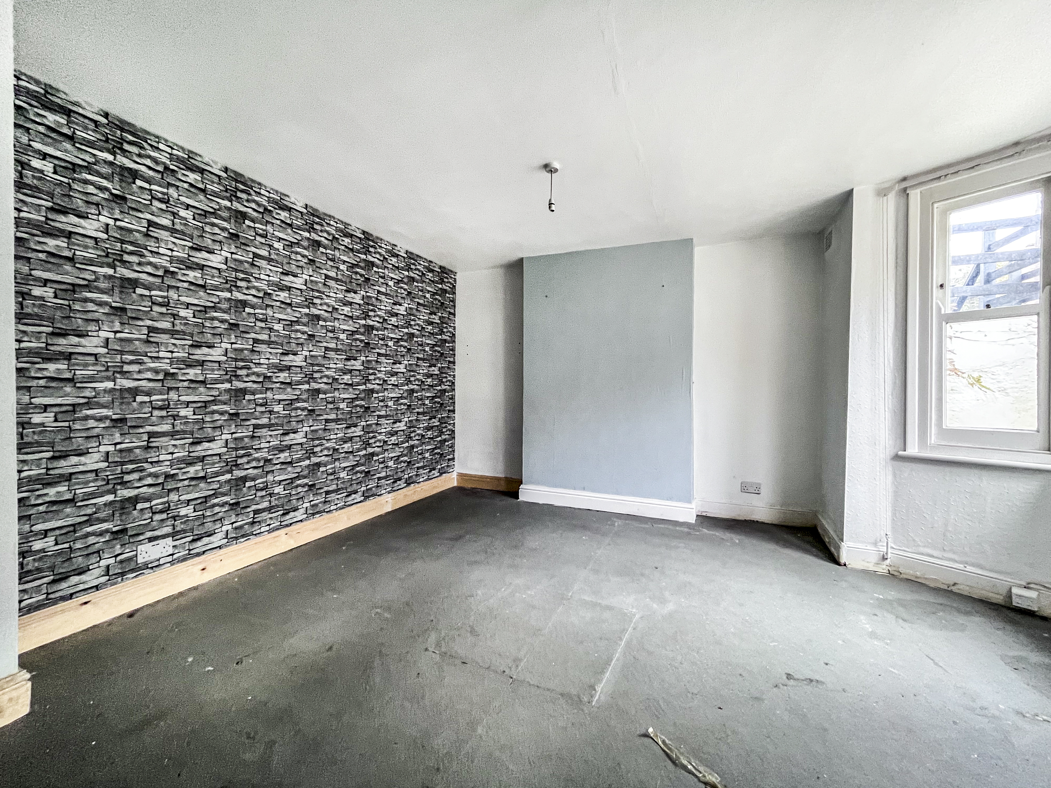 20A Gayford Road, London W12 9BN
