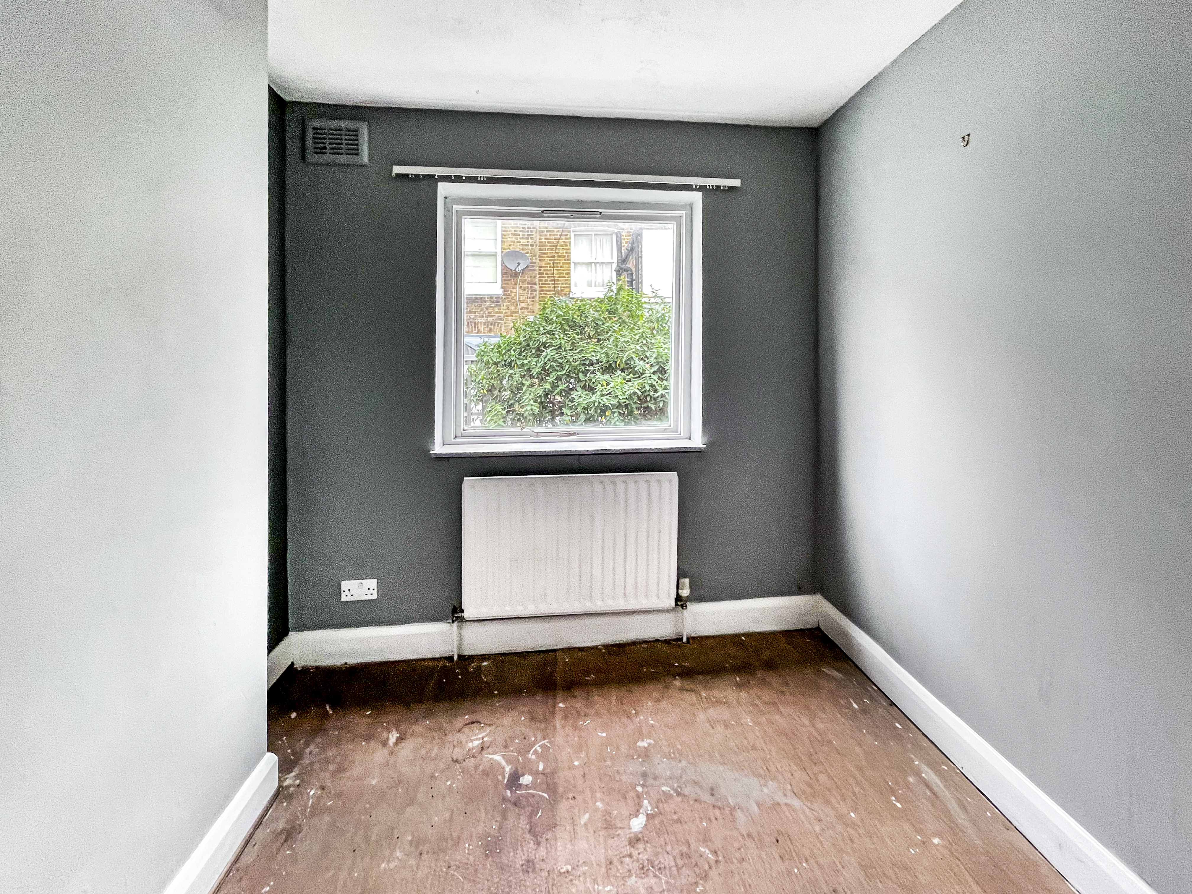 20A Gayford Road, London W12 9BN