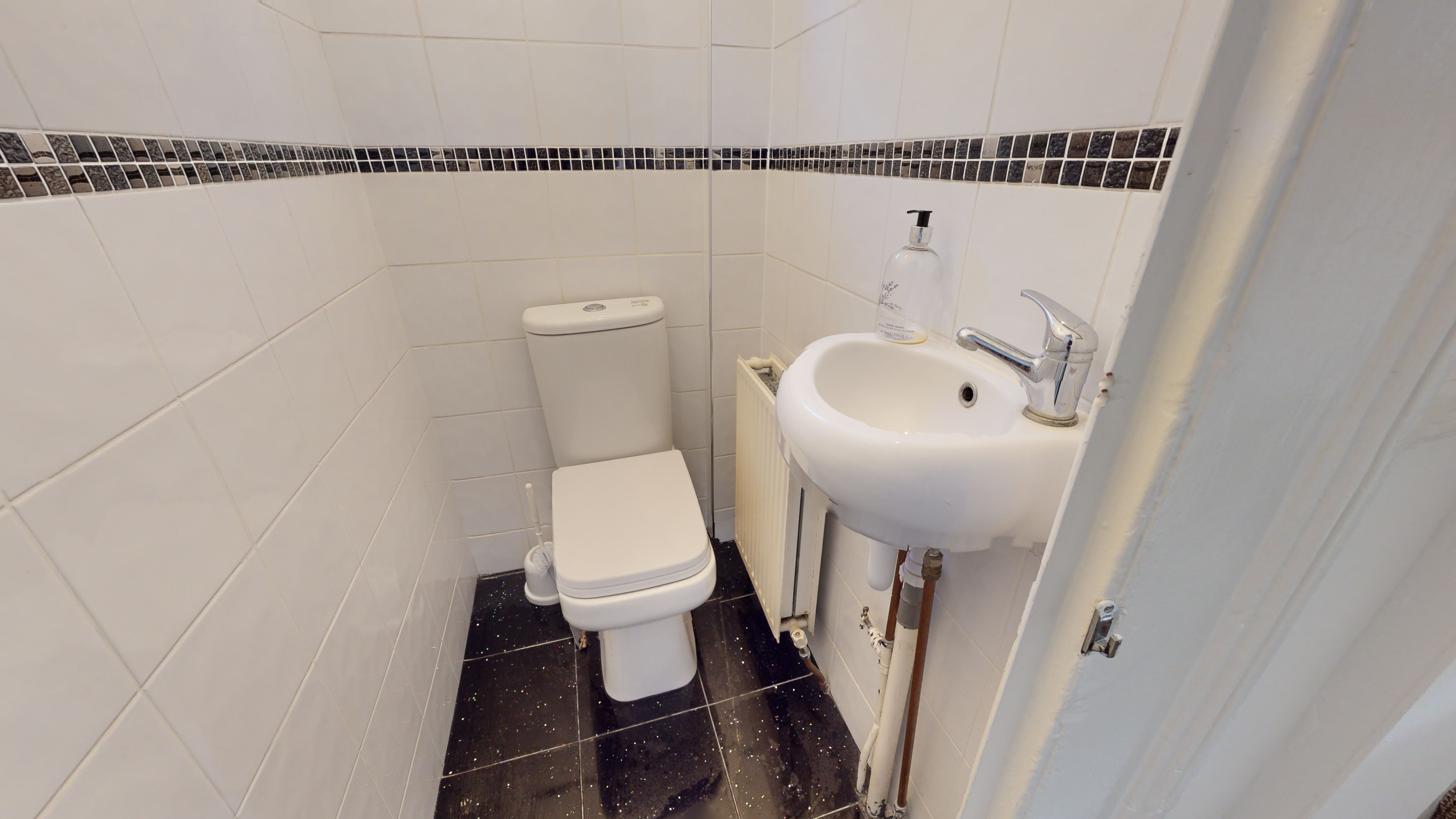 1 Digby Crescent, Finsbury Park, London, N4 2HS
