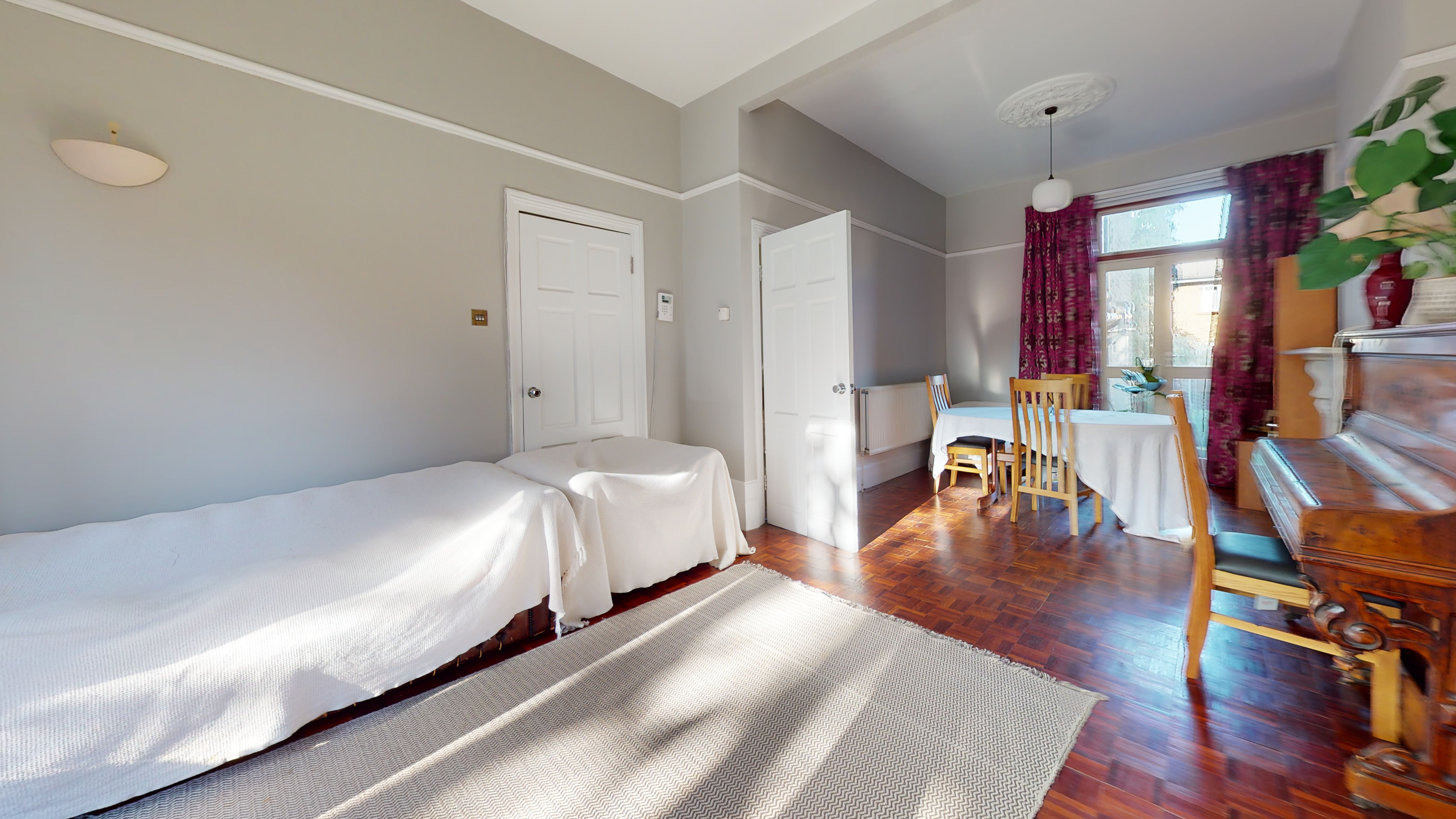 1 Digby Crescent, Finsbury Park, London, N4 2HS
