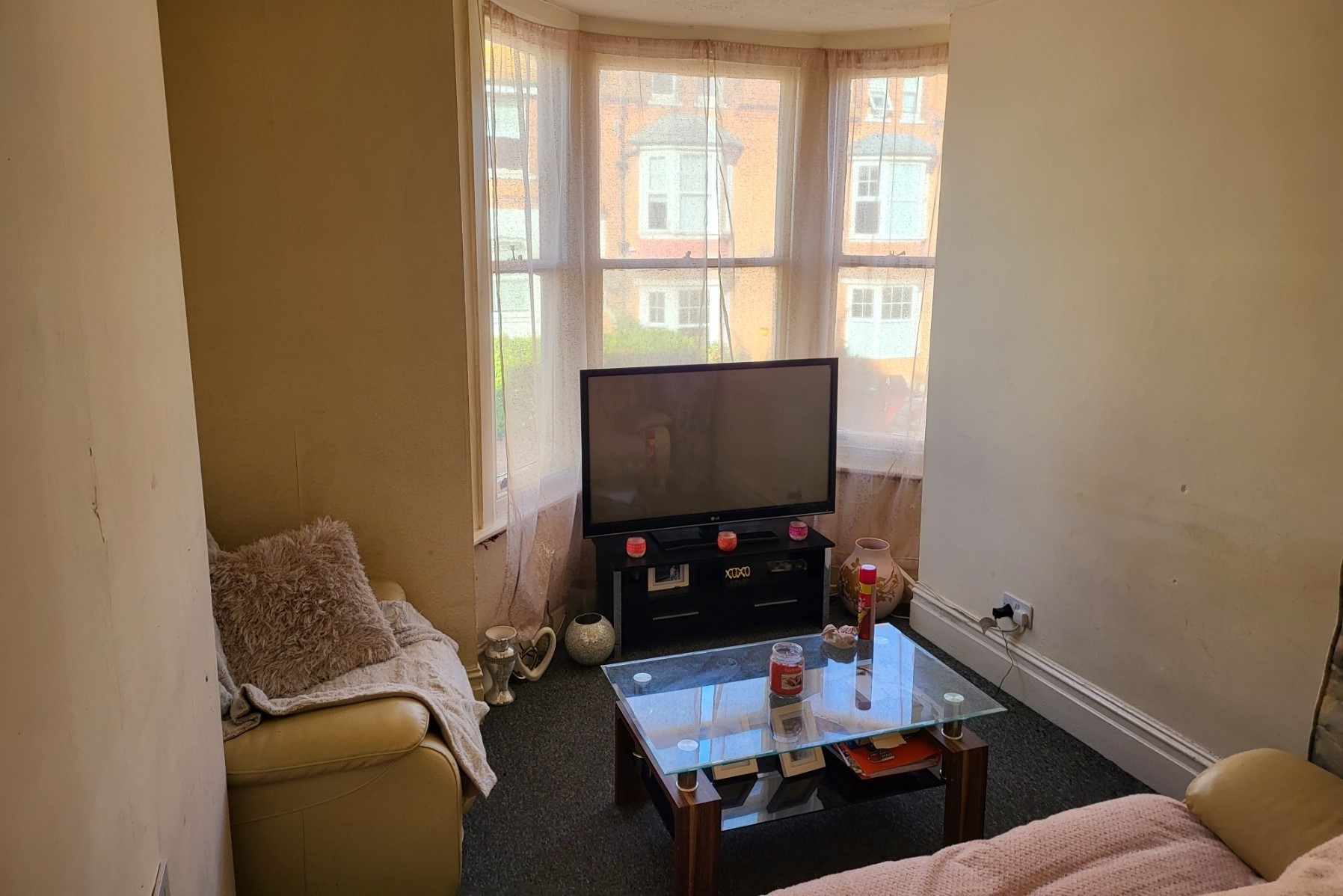 Flat 2, 8 Penshurst Road, Ramsgate, Kent, CT11 8EG
