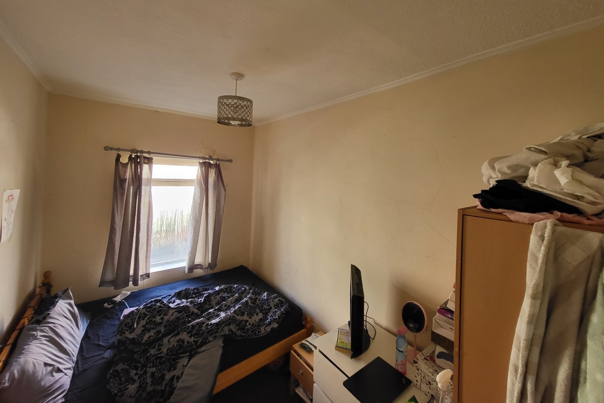 Flat 2, 8 Penshurst Road, Ramsgate, Kent, CT11 8EG

