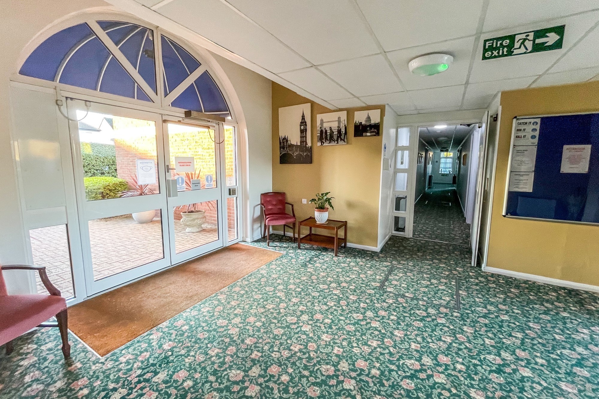 35 Fairbanks Lodge, Furzehill Road, Borehamwood, Hertfordshire WD6 2DQ
