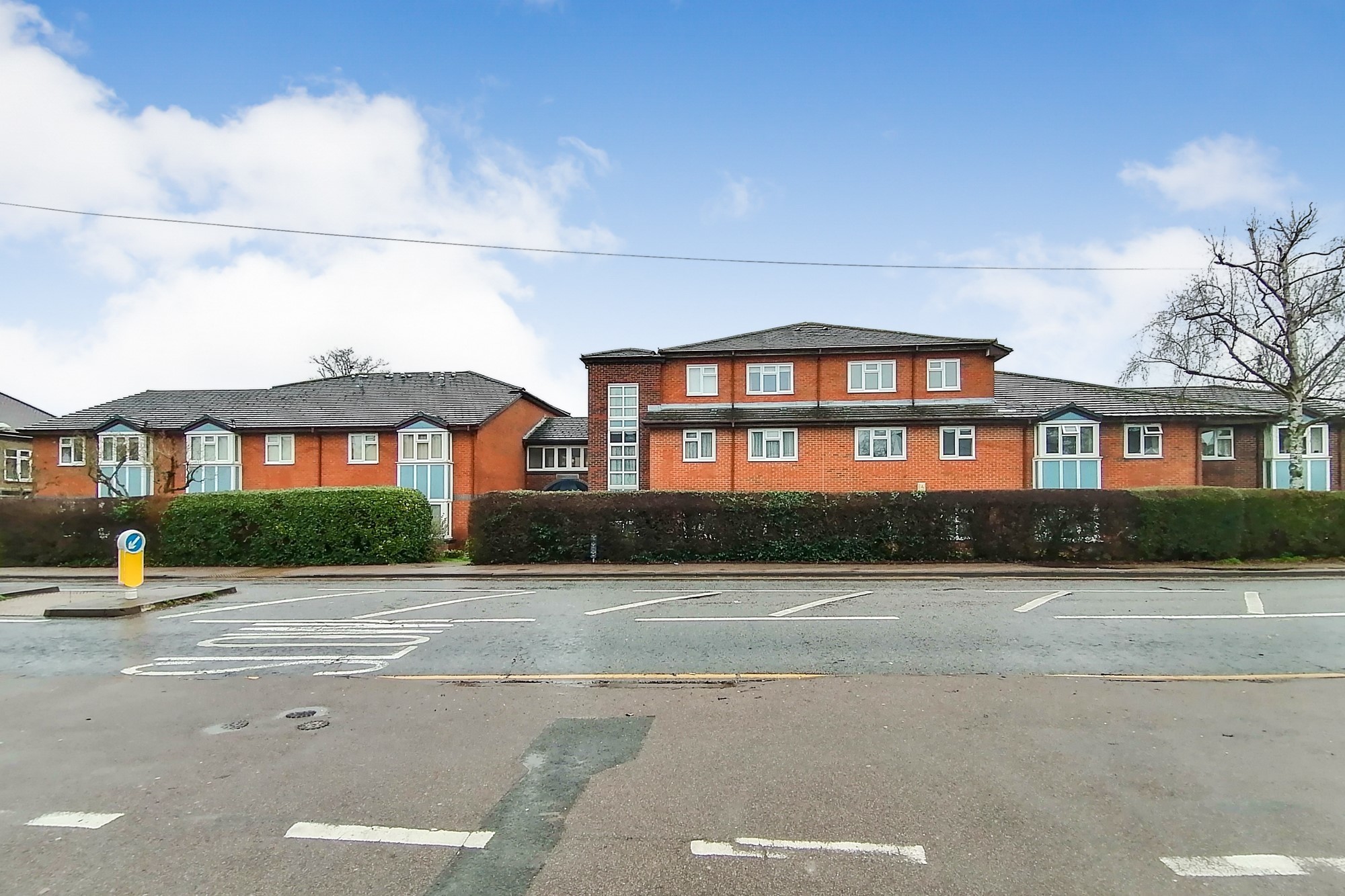 35 Fairbanks Lodge, Furzehill Road, Borehamwood, Hertfordshire WD6 2DQ
