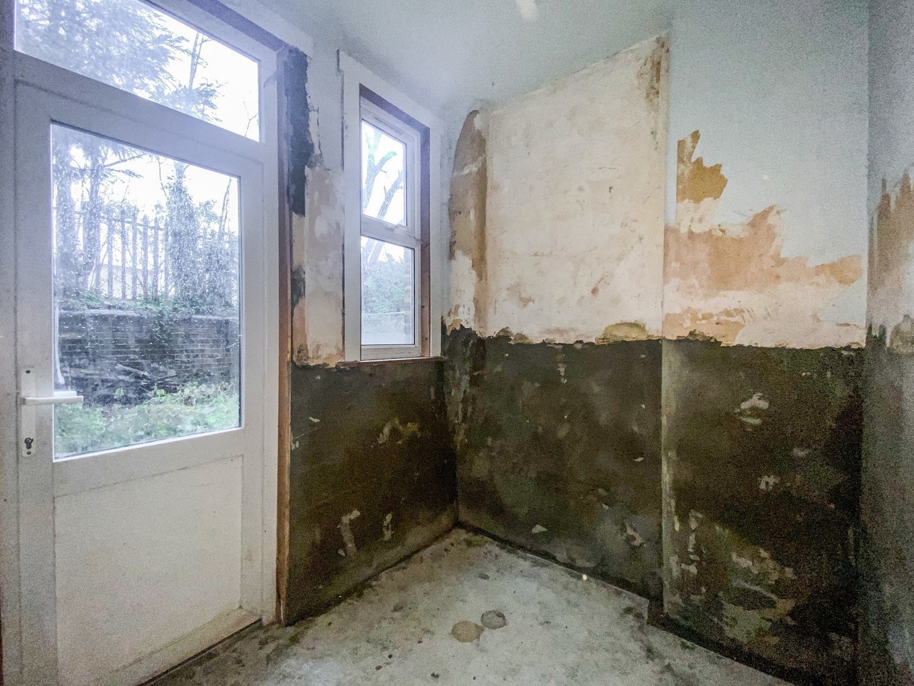 Flat A, 105 Brondesbury Villas, London NW6 6AG
