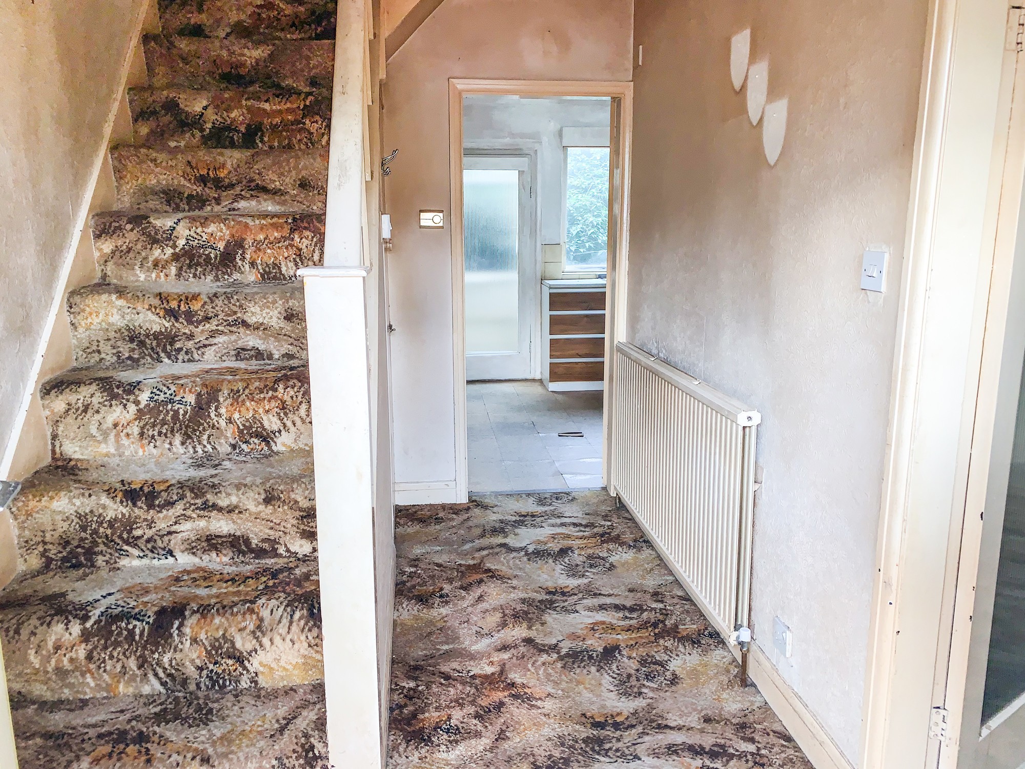 2 Cramworth Grove, Nottingham, NG5 4AP

