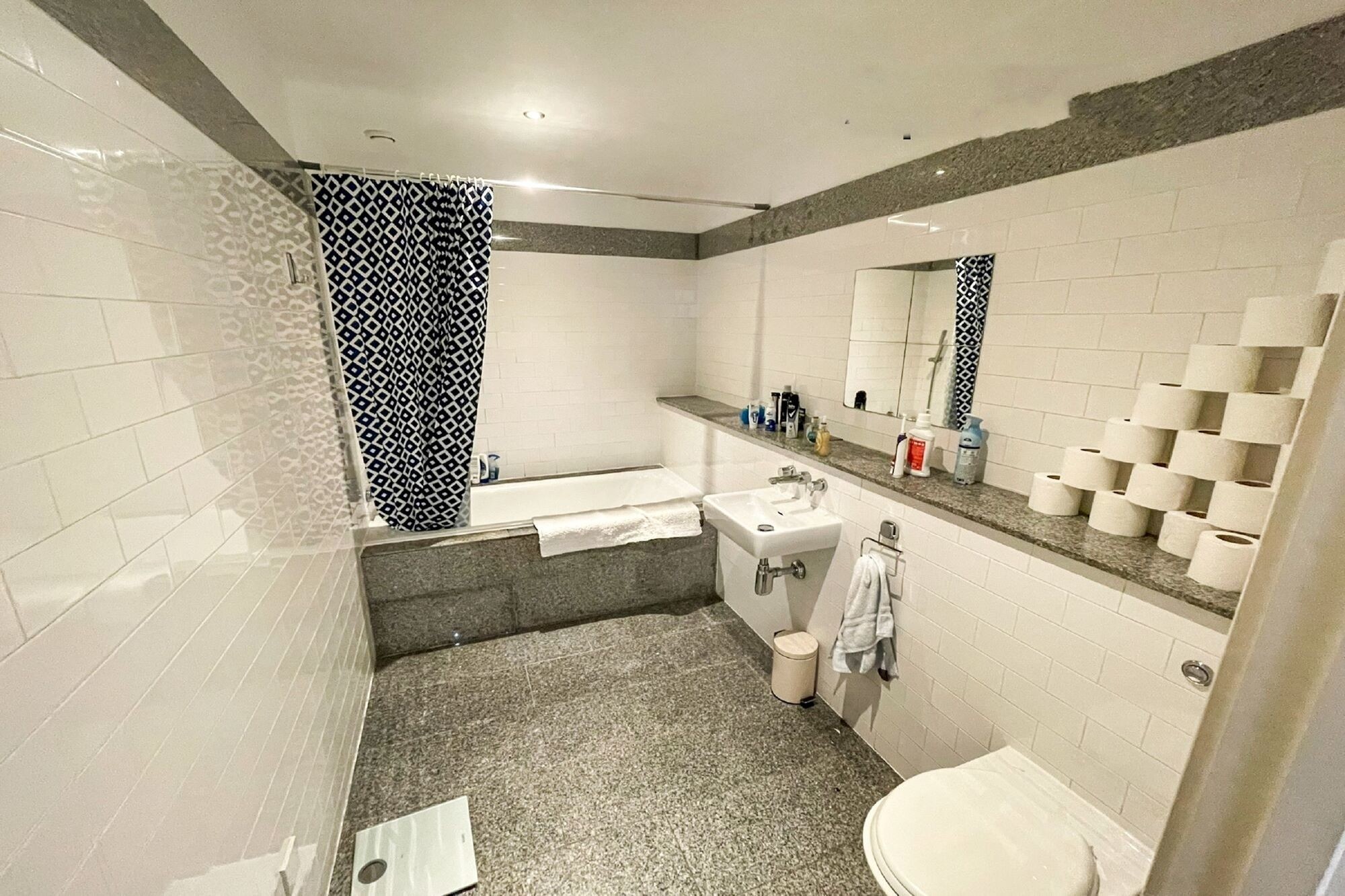 Apartment 506,  6 Oldham Road, Manchester, M4 5DB
