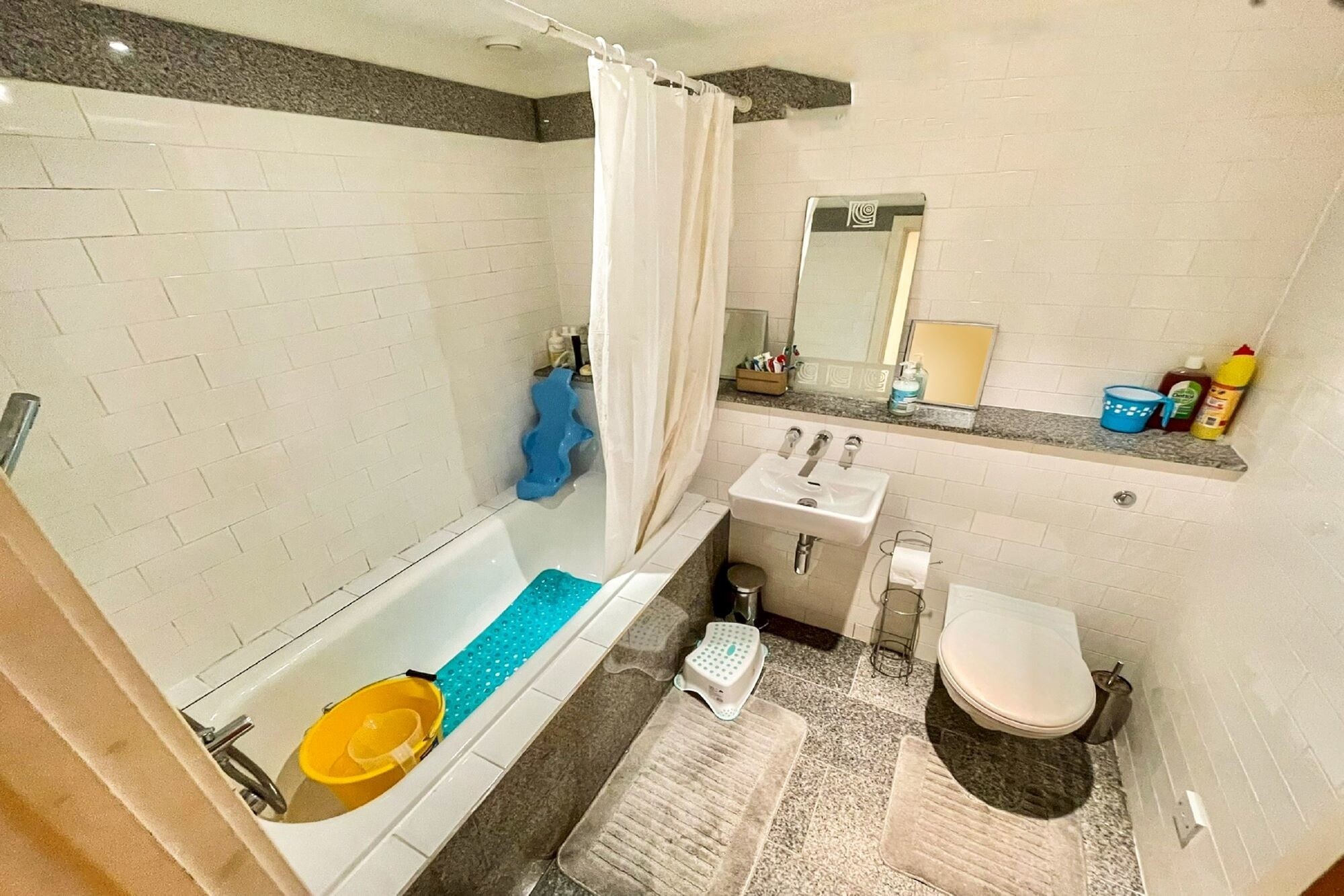 Apartment 405,  6 Oldham Road, Manchester, M4 5DB

