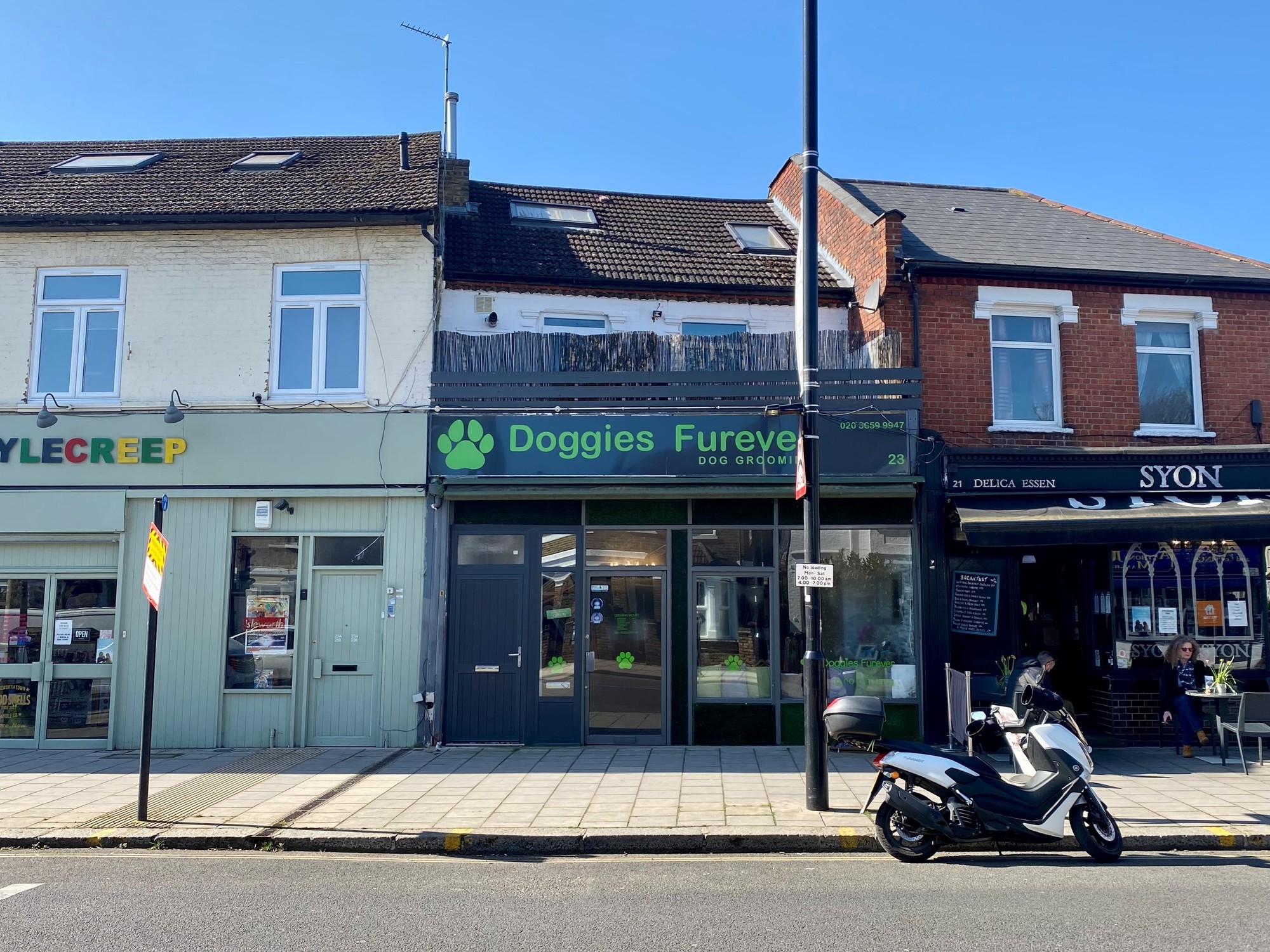 23 St Johns Road, Isleworth, Middlesex TW7 6NB