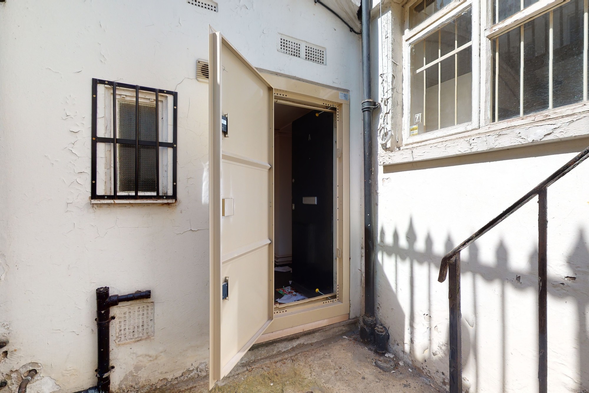 250A Gloucester Terrace, Bayswater, London, W2 6HU
